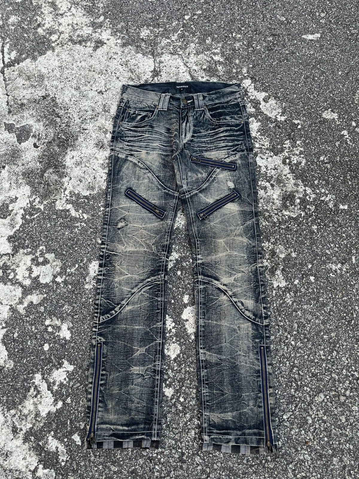 Lowbox Distressed Denim Punk Style