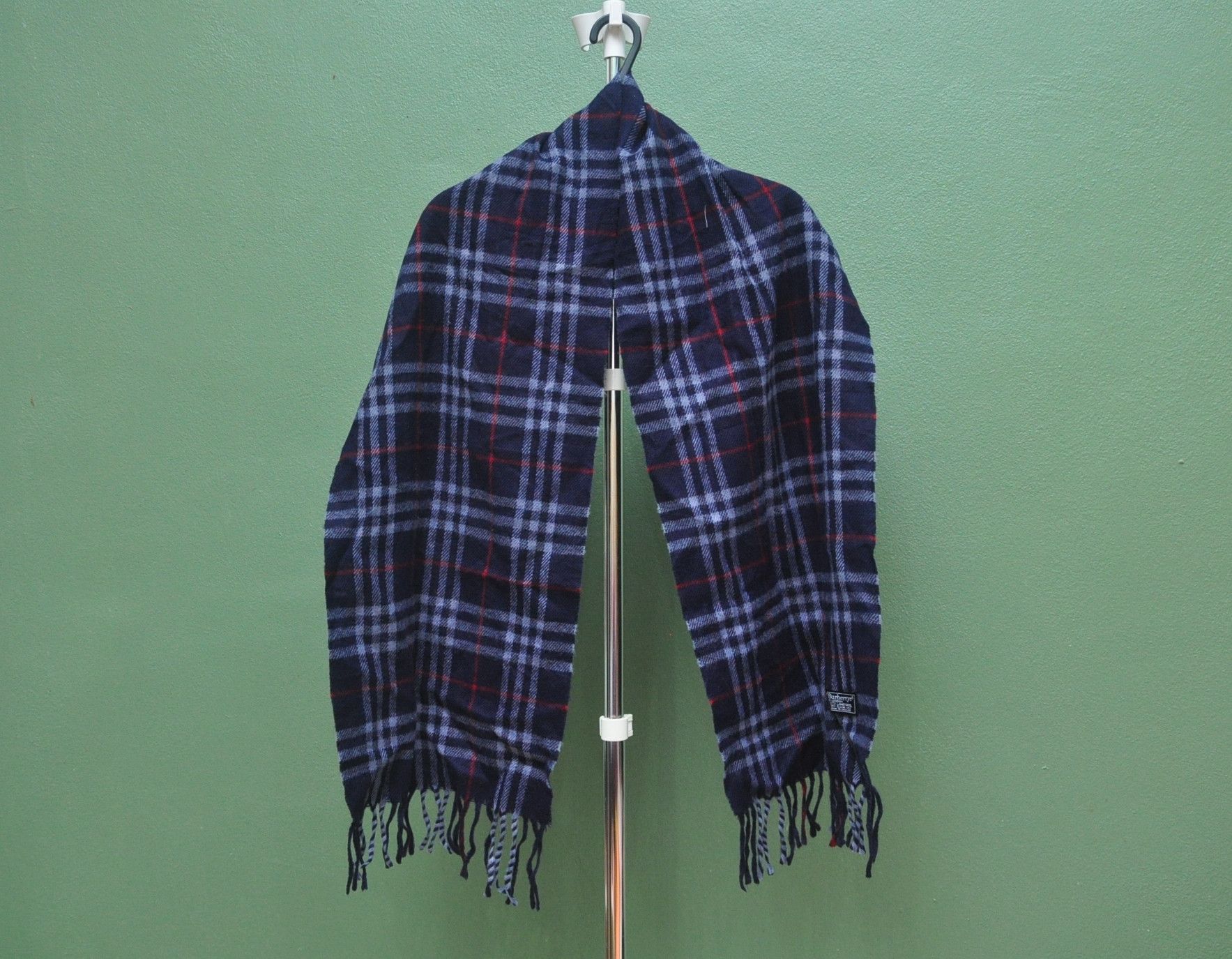 Burberry × Designer × Japanese Brand Vintage Burberrys Scarf Lambswool Travis Scott Fashion Styl Size US L / EU 52-54 / 3 - 2 Thumbnail