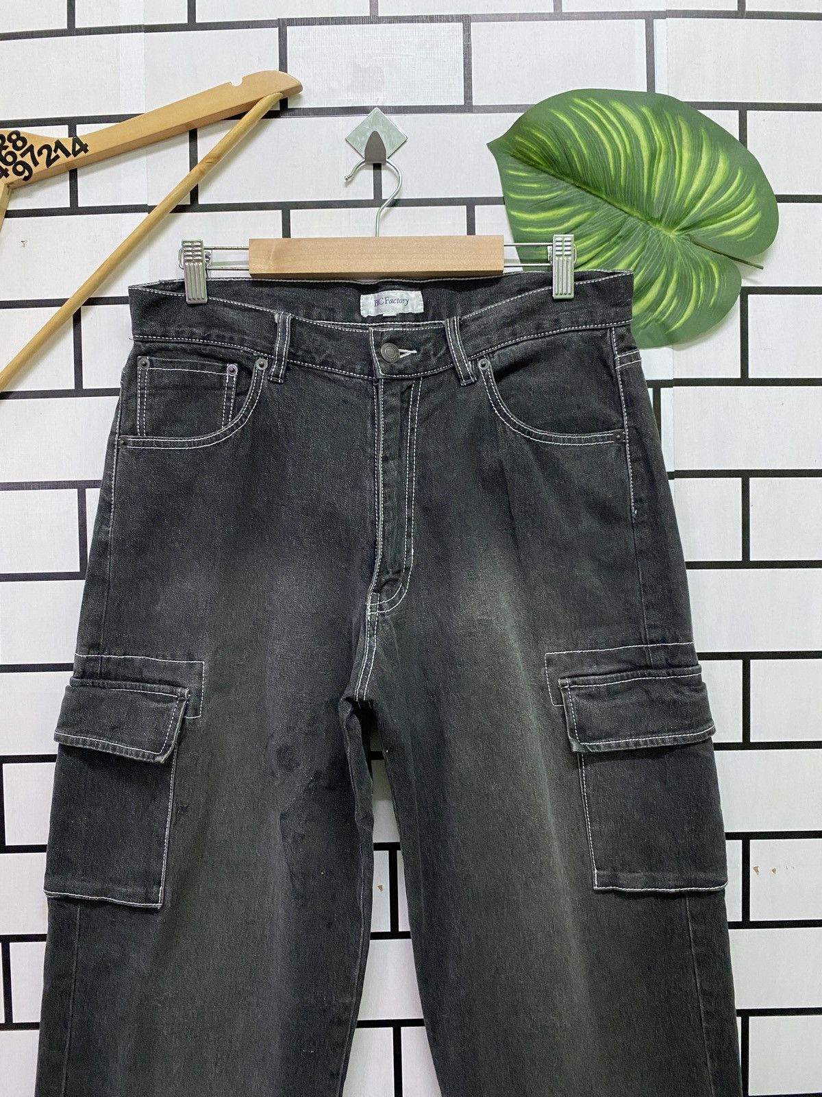 Japanese Brand Japan Made BC Factory Black Faded Multipocket Cargo Denim Size US 31 - 3 Thumbnail