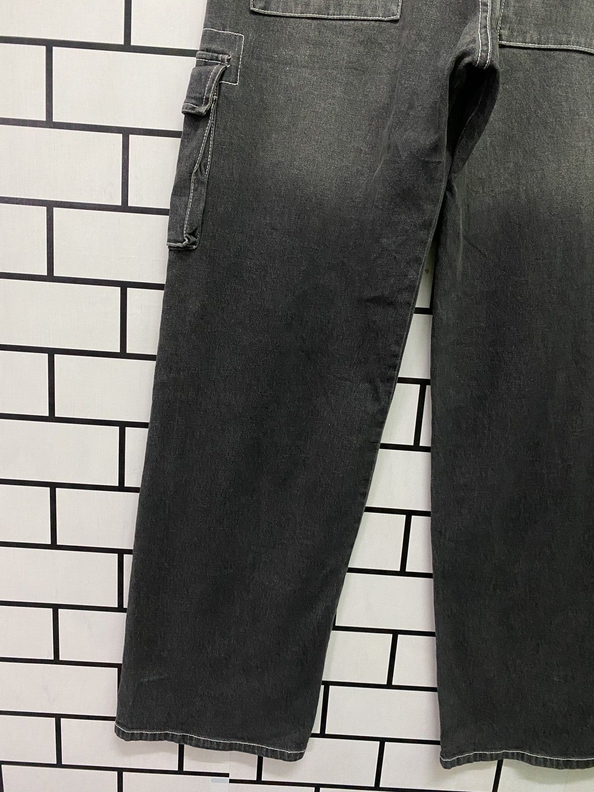 Japanese Brand Japan Made BC Factory Black Faded Multipocket Cargo Denim Size US 31 - 13 Thumbnail
