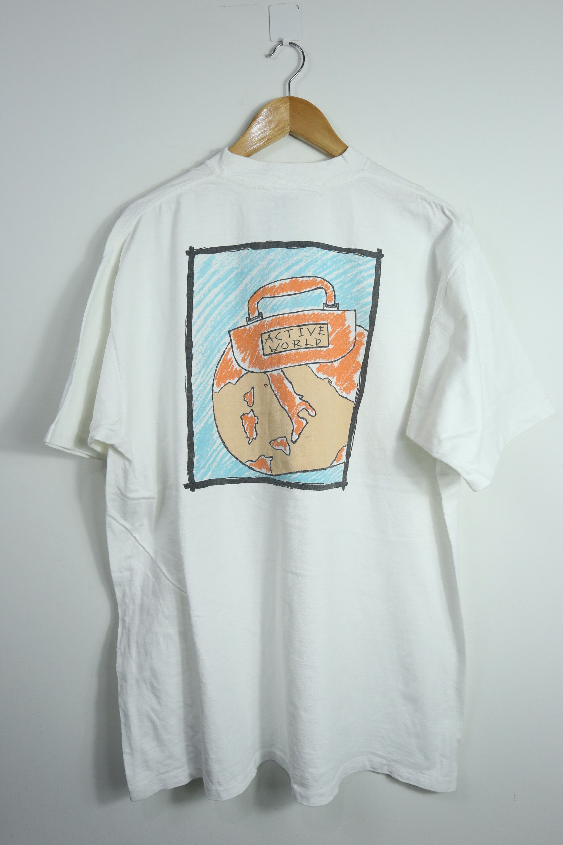 GTMED044 Vintage Earth Human-I-Tees Nature Animal T-Shirt