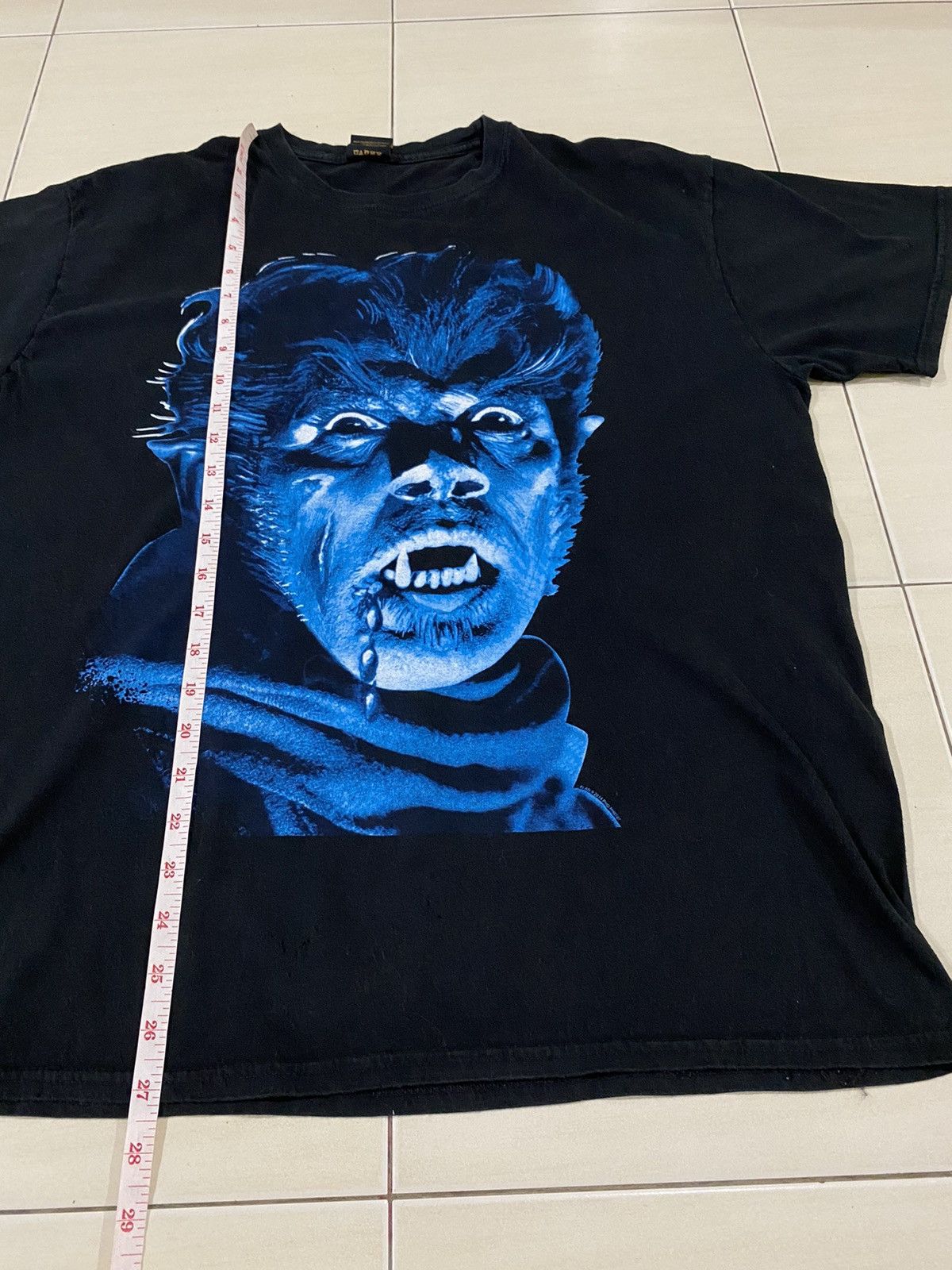 Expert Horror Wolfman horror movie film promo t shirt Size US XL / EU 56 / 4 - 10 Thumbnail