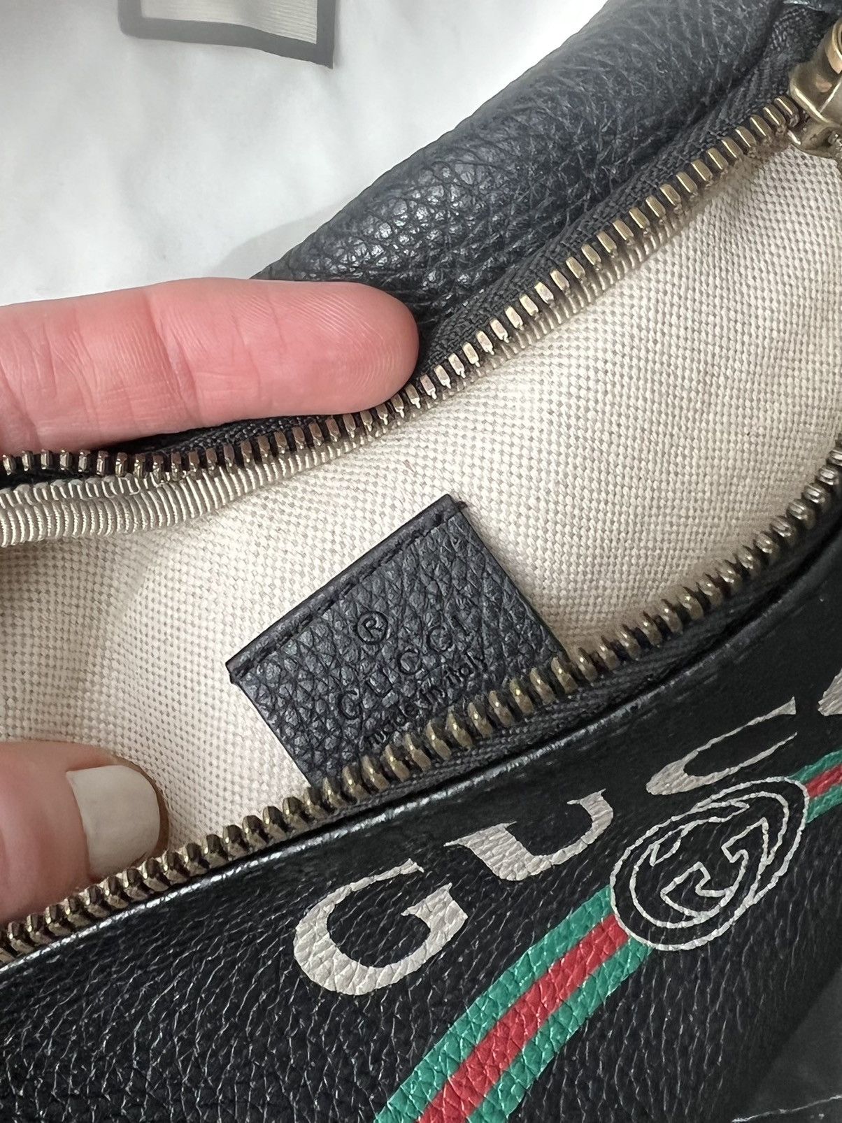Gucci Grained Calfskin Small Logo Belt Bag Black Size ONE SIZE - 4 Thumbnail