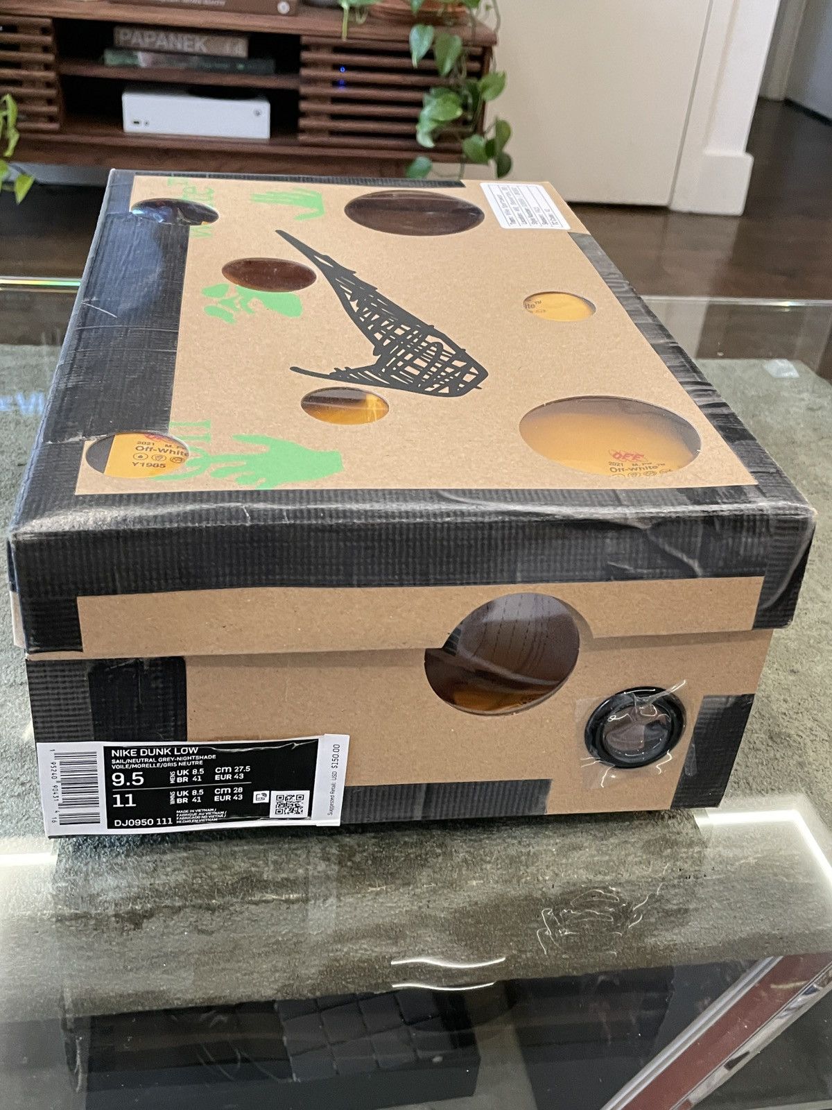 Off-White X Nike Dunk Low, Lot 16 of 50