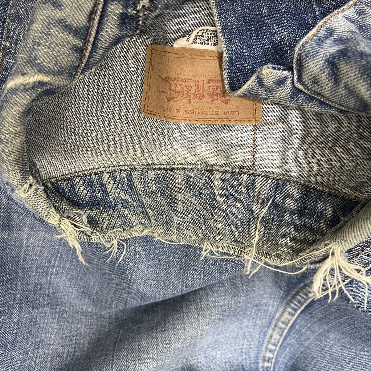 Levi's × Levi's Vintage Clothing Vintage!! Levis Strauss & Co Distressed Denim Jacket Size US M / EU 48-50 / 2 - 13 Thumbnail