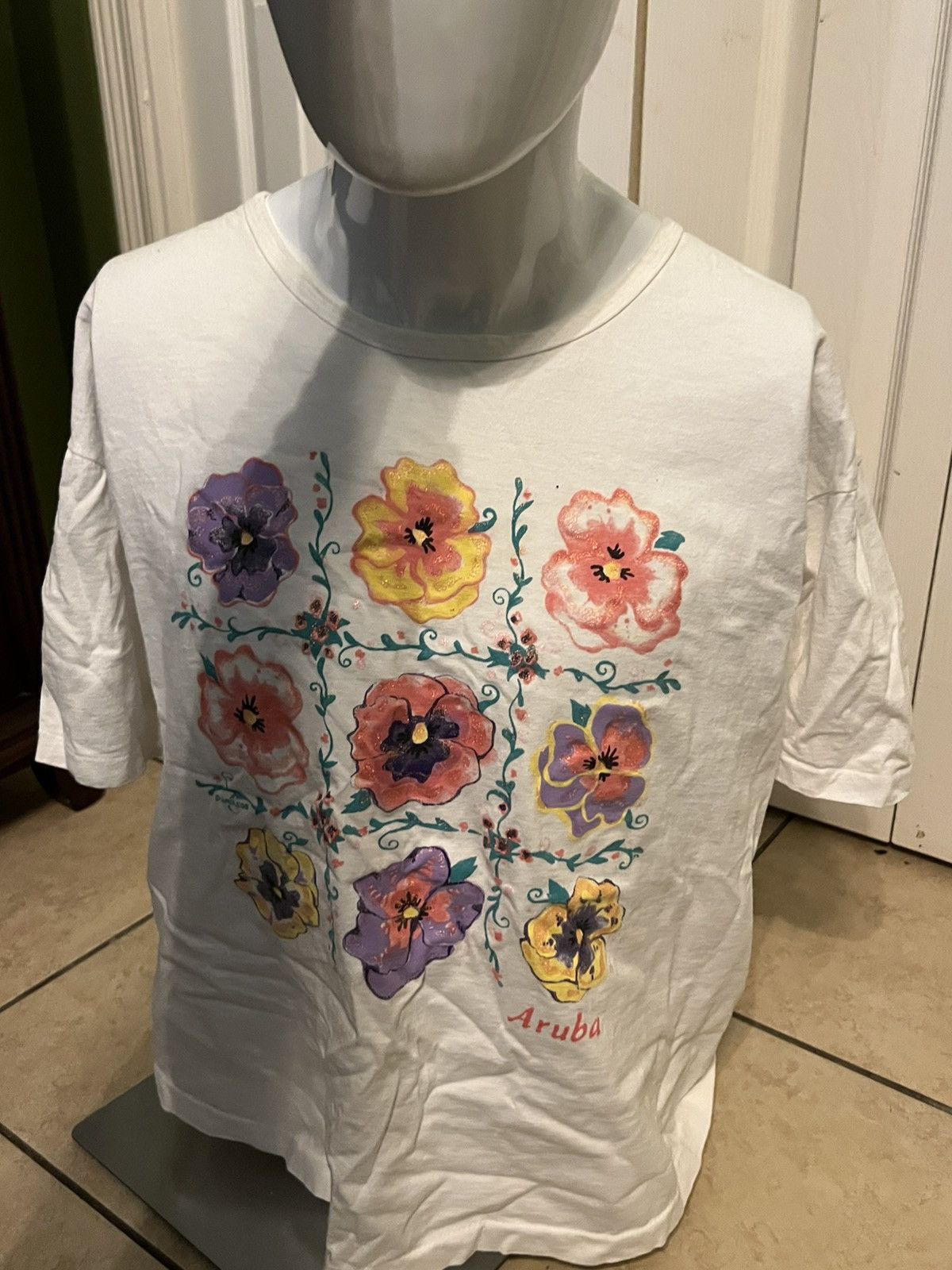 Anvil Vintage 90’s Aruba Floral T-shirt | Grailed