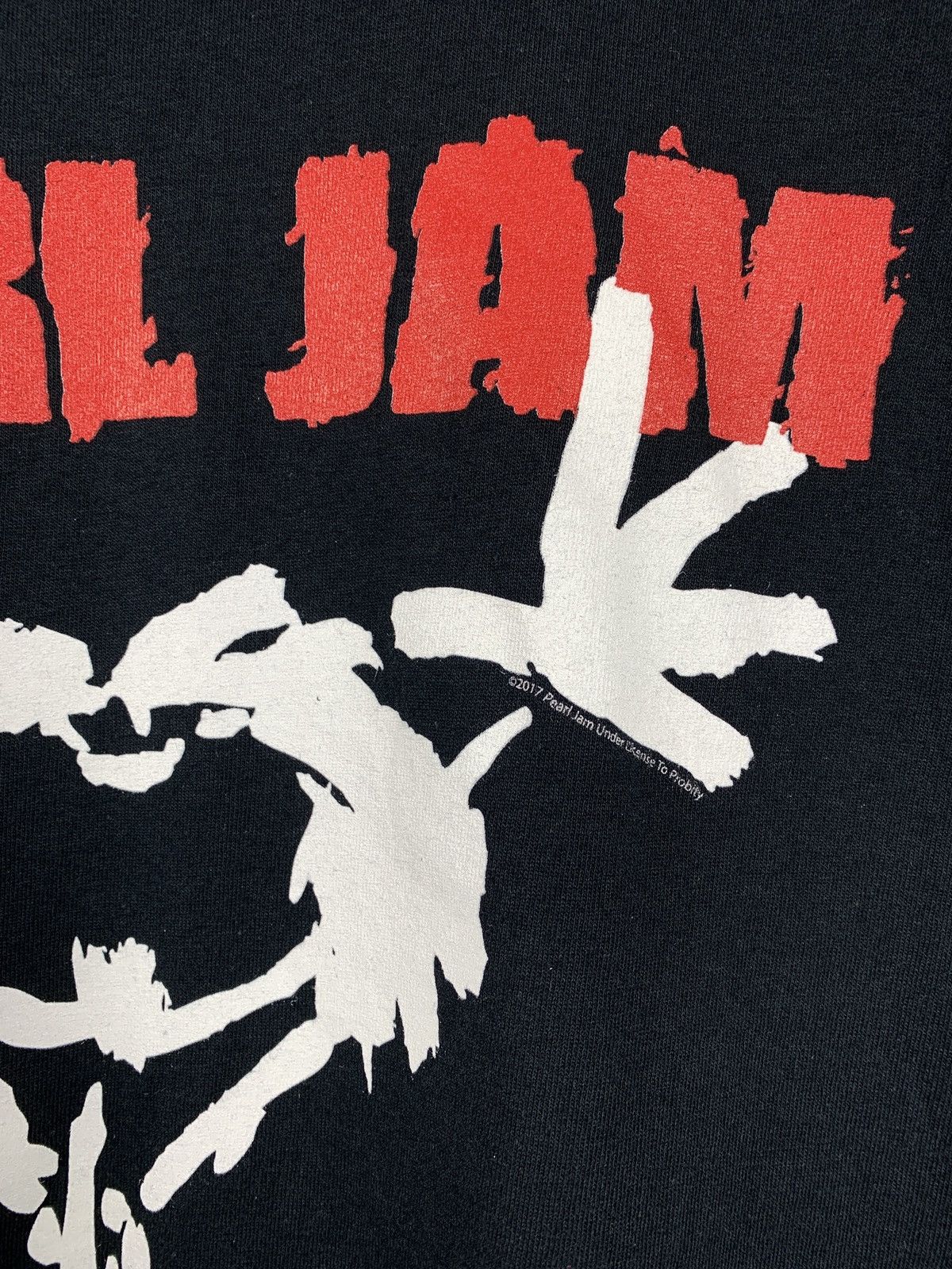 Band Tees 2017 Pearl Jam Alive Black Band T-Shirt Size US M / EU 48-50 / 2 - 10 Thumbnail