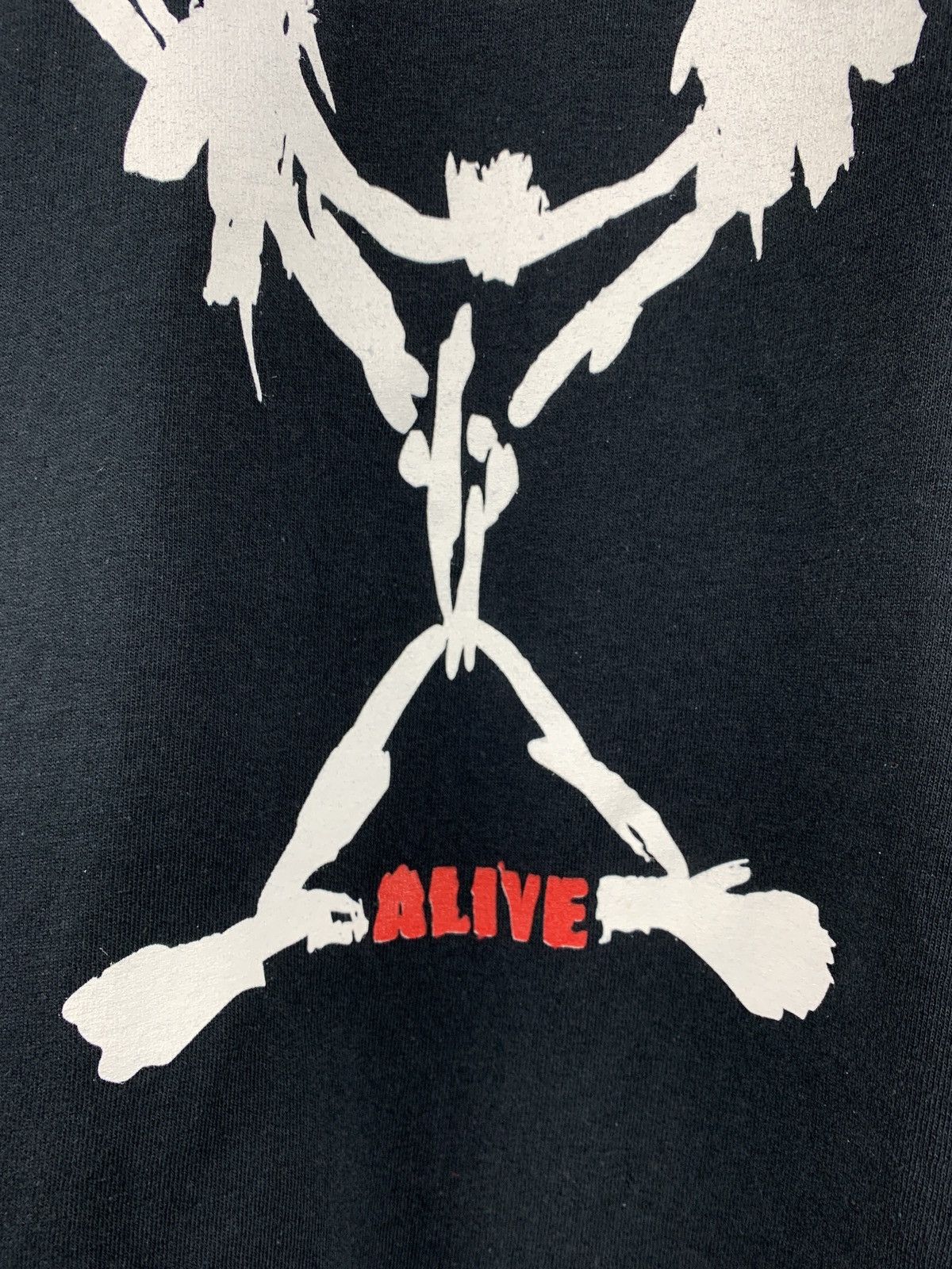 Band Tees 2017 Pearl Jam Alive Black Band T-Shirt Size US M / EU 48-50 / 2 - 11 Thumbnail