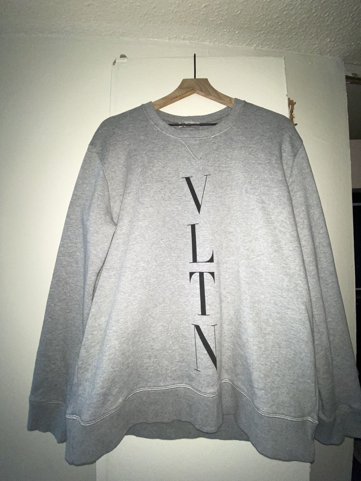 Valentino VLTN crew neck Size US L / EU 52-54 / 3 - 1 Thumbnail