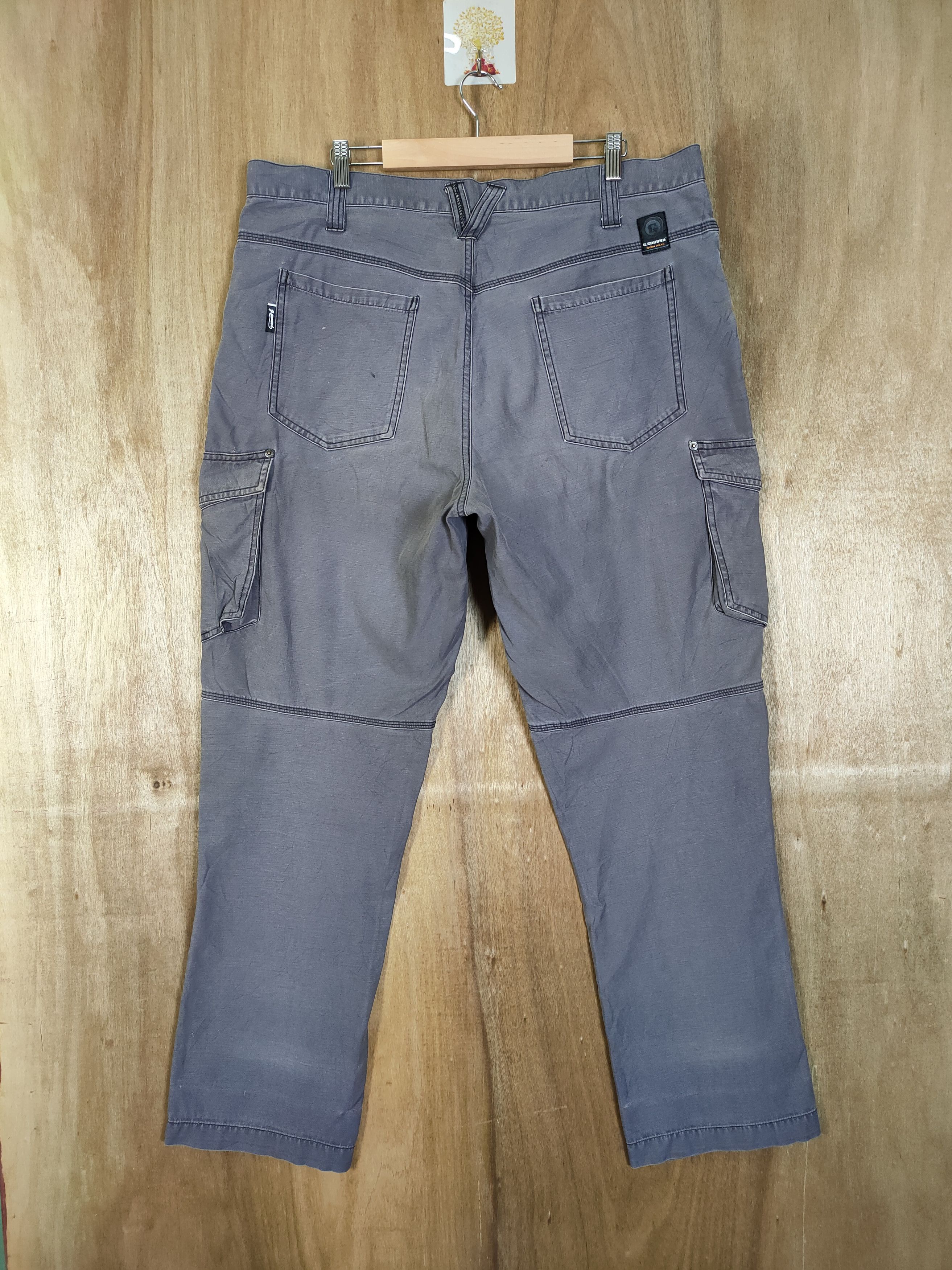 Japanese Brand G.GROUND STAIN/FADED/ WORK WEAR CARGO PANTS Size US 38 / EU 54 - 2 Thumbnail