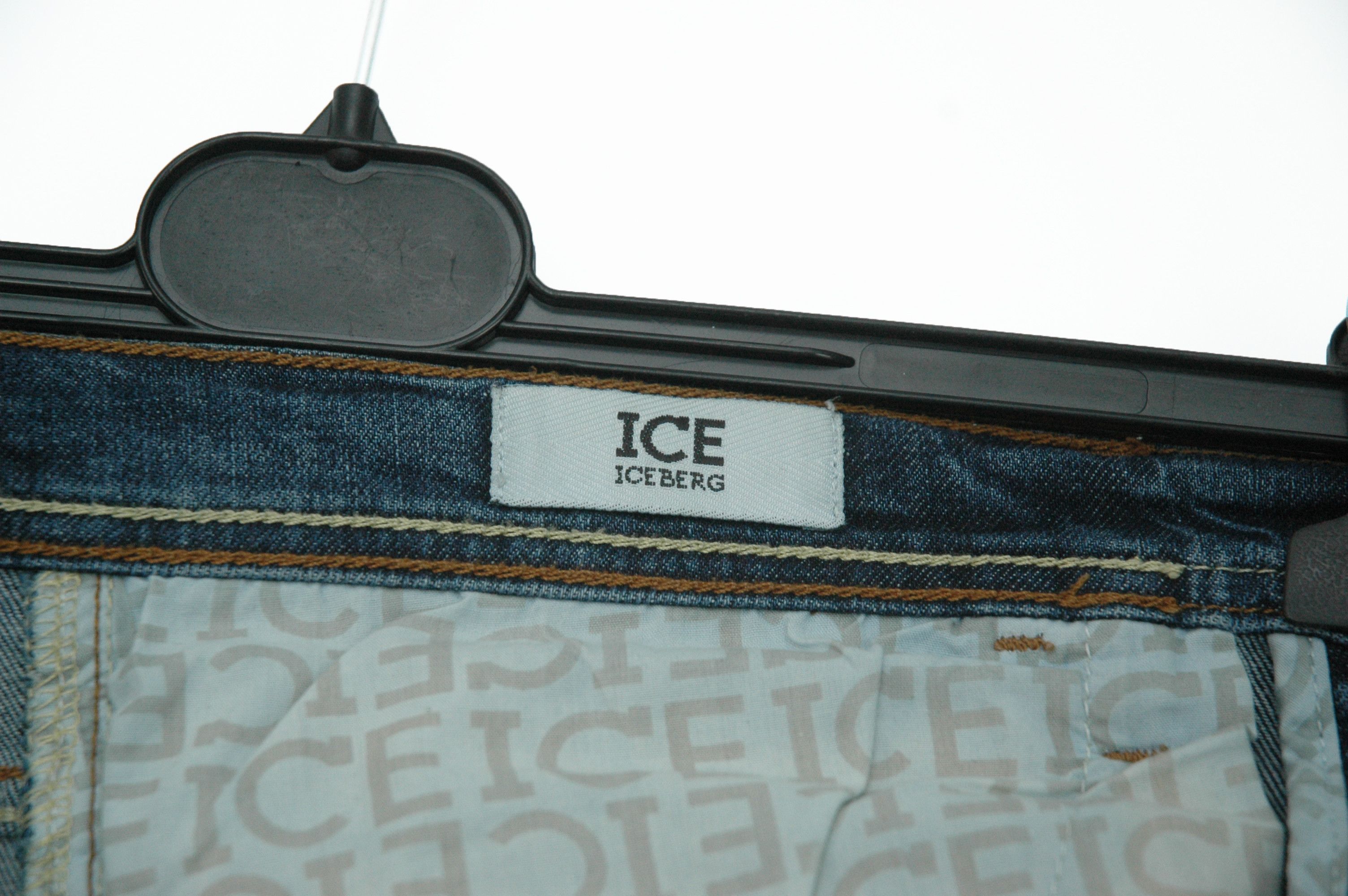 Iceberg Vintage Ice IceBerg Distressed Denim Jeans Size US 34 / EU 50 - 15 Thumbnail