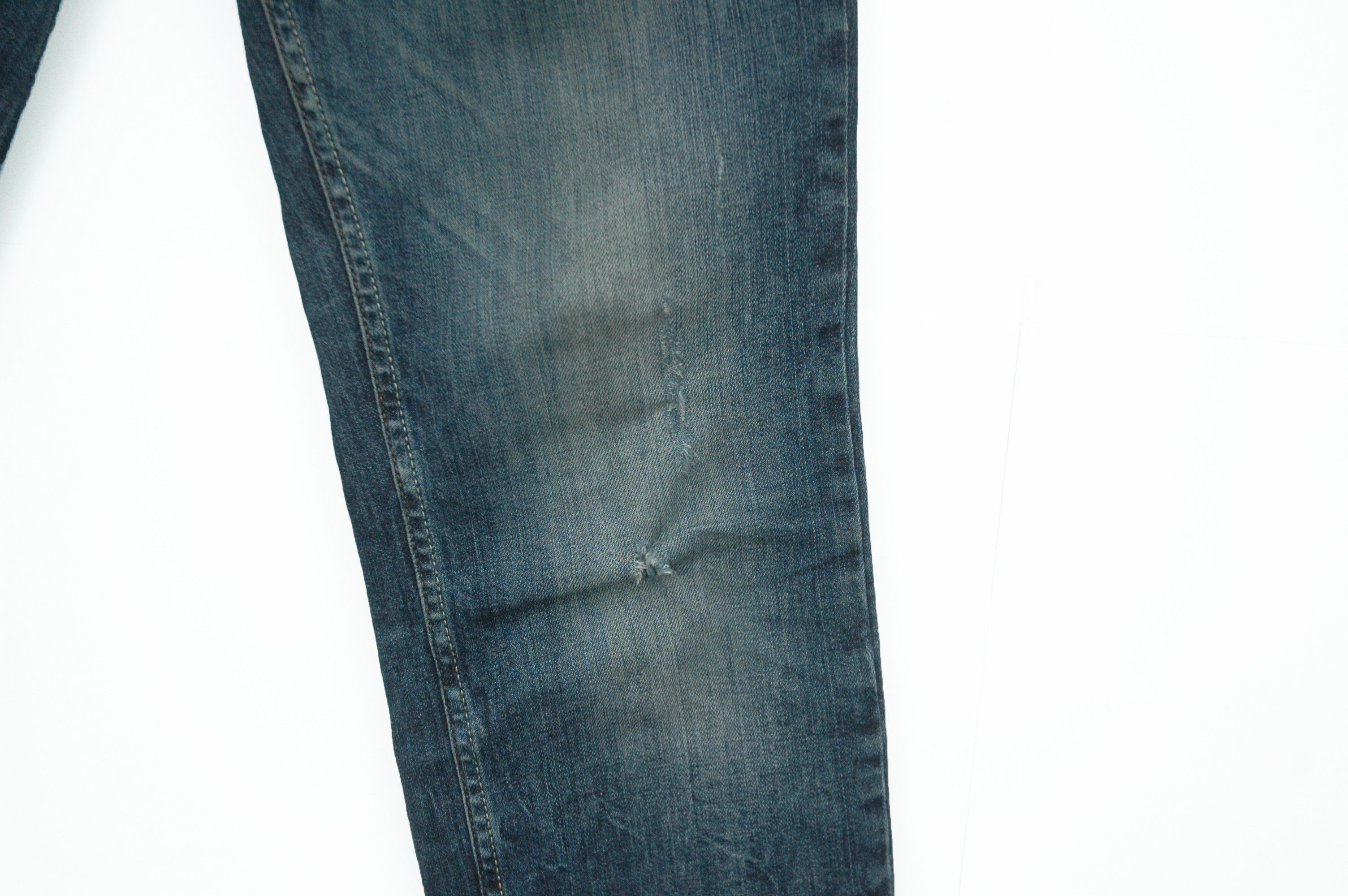 Iceberg Vintage Ice IceBerg Distressed Denim Jeans Size US 34 / EU 50 - 12 Thumbnail