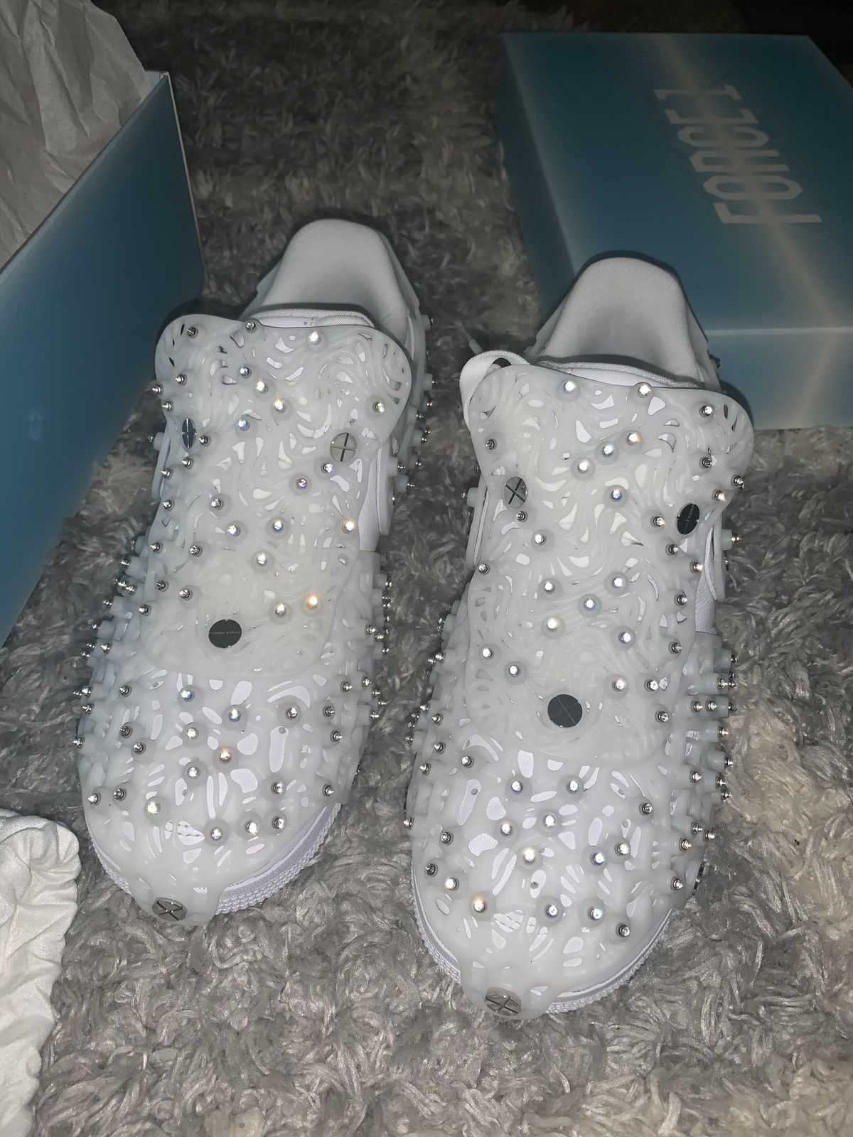 Nike × Swarovski Nike x swarovski size 6 brand new Size US 6 / EU 39 - 2 Thumbnail