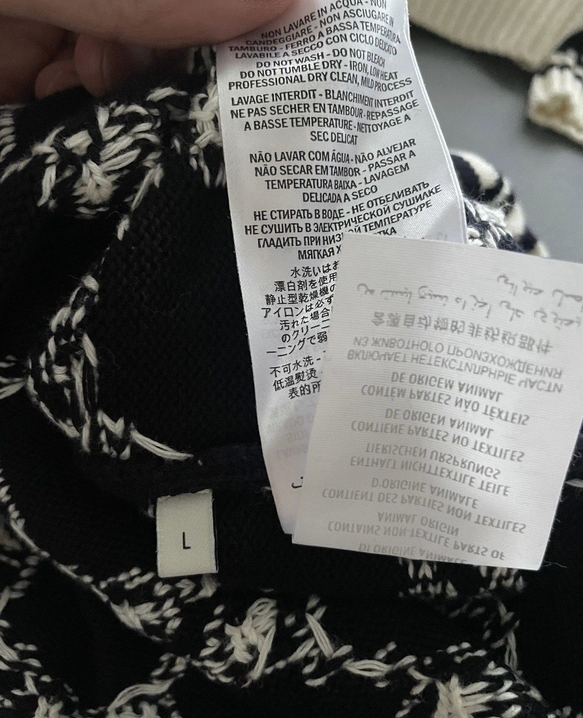 Gucci $3K Runway Limited Edition Gucci Monogram Sweater Size US L / EU 52-54 / 3 - 24 Thumbnail