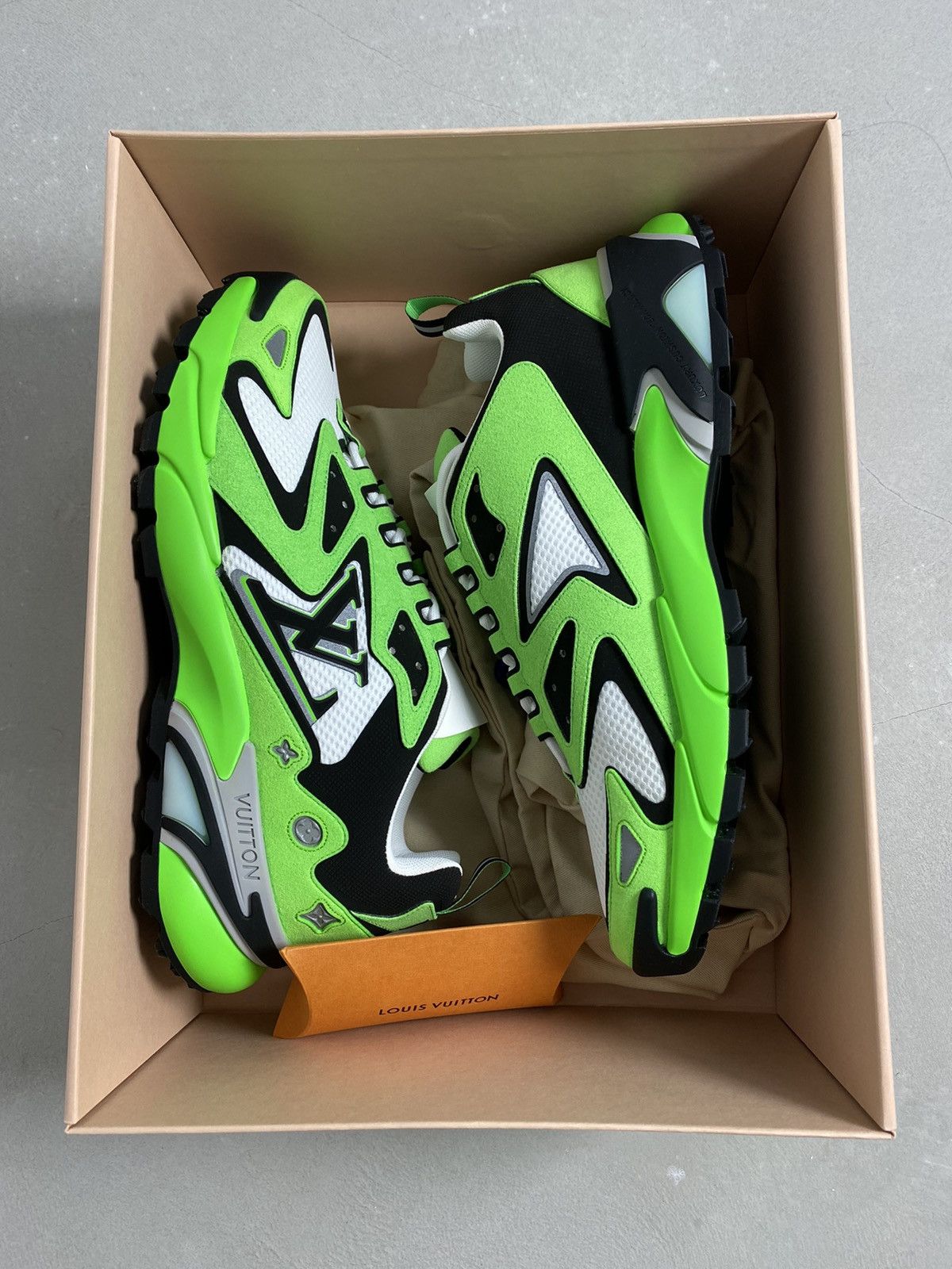 louis vuitton green sneakers