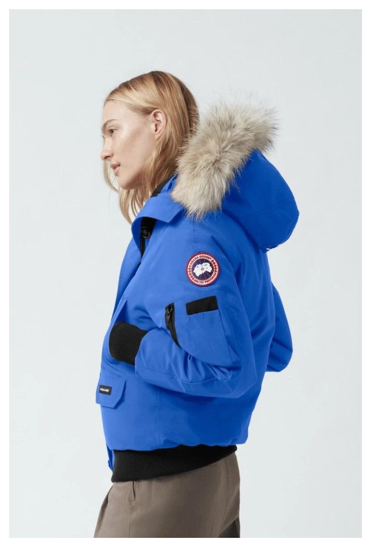 Canada Goose Women s PBI Chilliwack Bomber Jacket Grailed