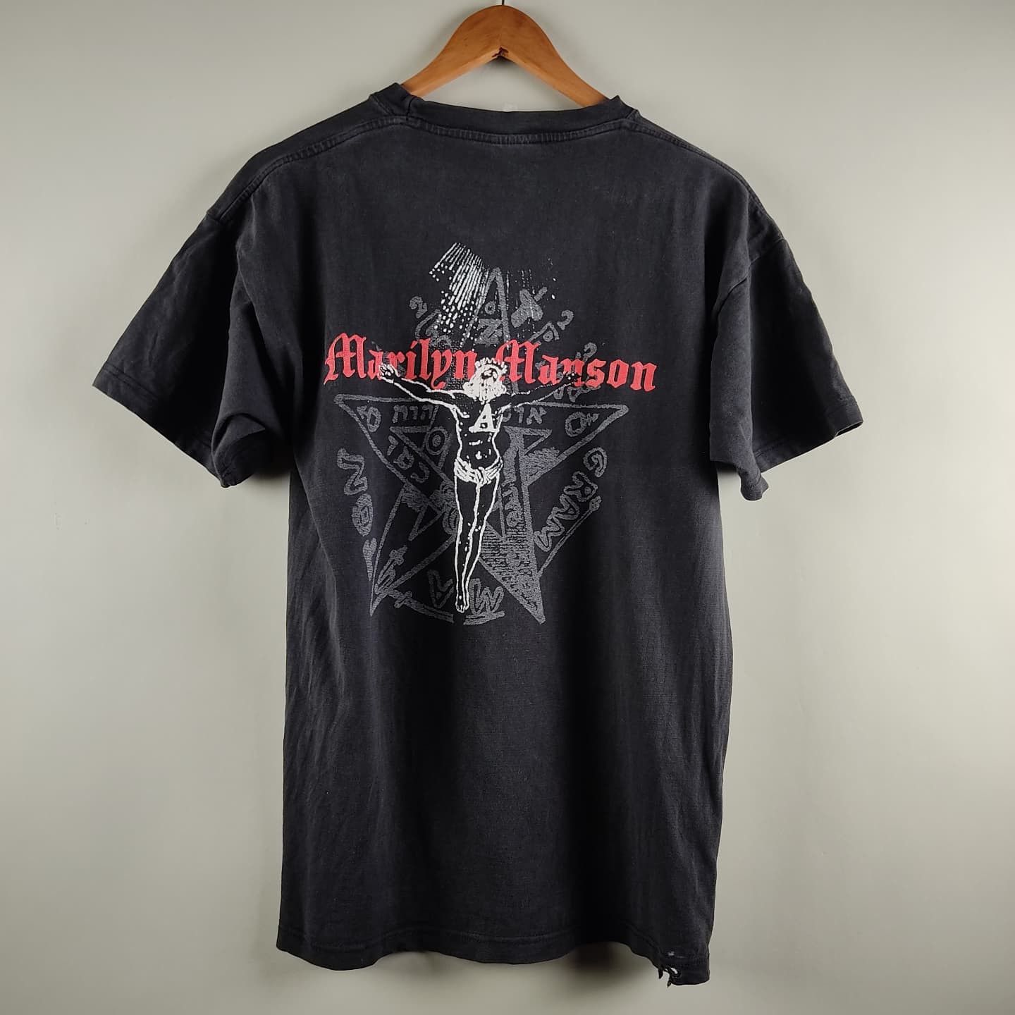 Band Tees × Marilyn Manson × Vintage 2002 Marilyn Manson Unsafe Size US L / EU 52-54 / 3 - 8 Thumbnail