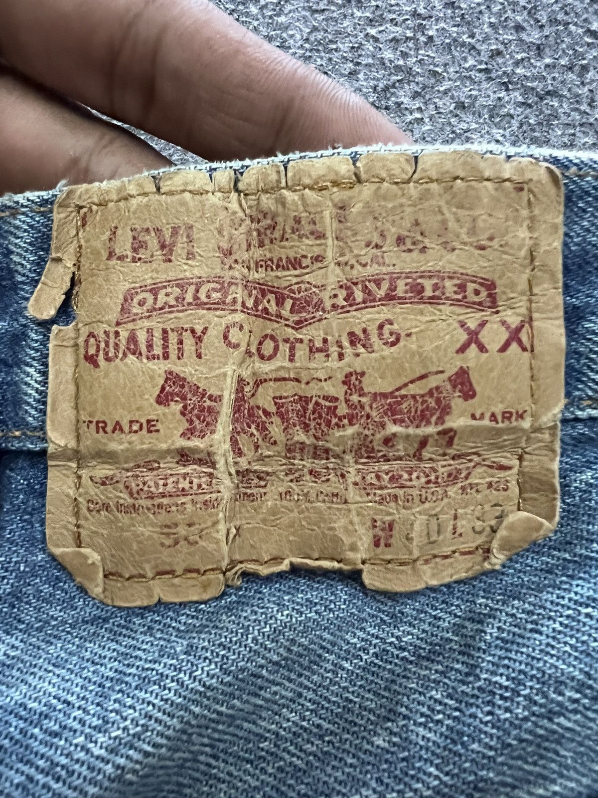 Levi's Vintage Clothing × Vintage Vintage Levis 501 Distressed Blue Washers Denim Pants Size US 38 / EU 54 - 7 Thumbnail