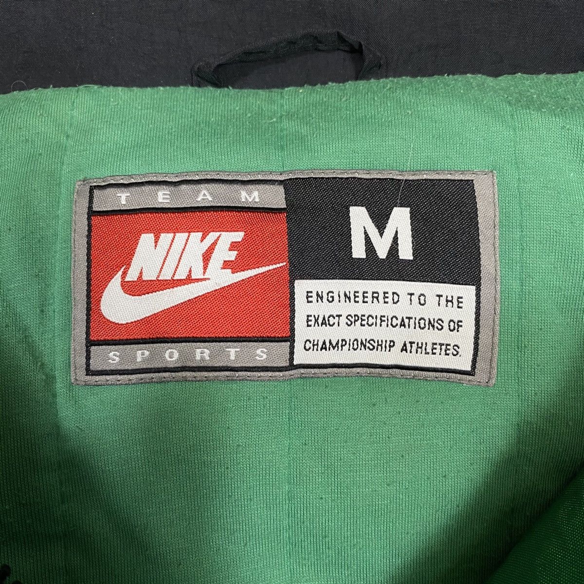 Nike × Vintage Vintage NIKE VERDY YOMIURI Japanese Football Team Jacket Size US M / EU 48-50 / 2 - 8 Thumbnail