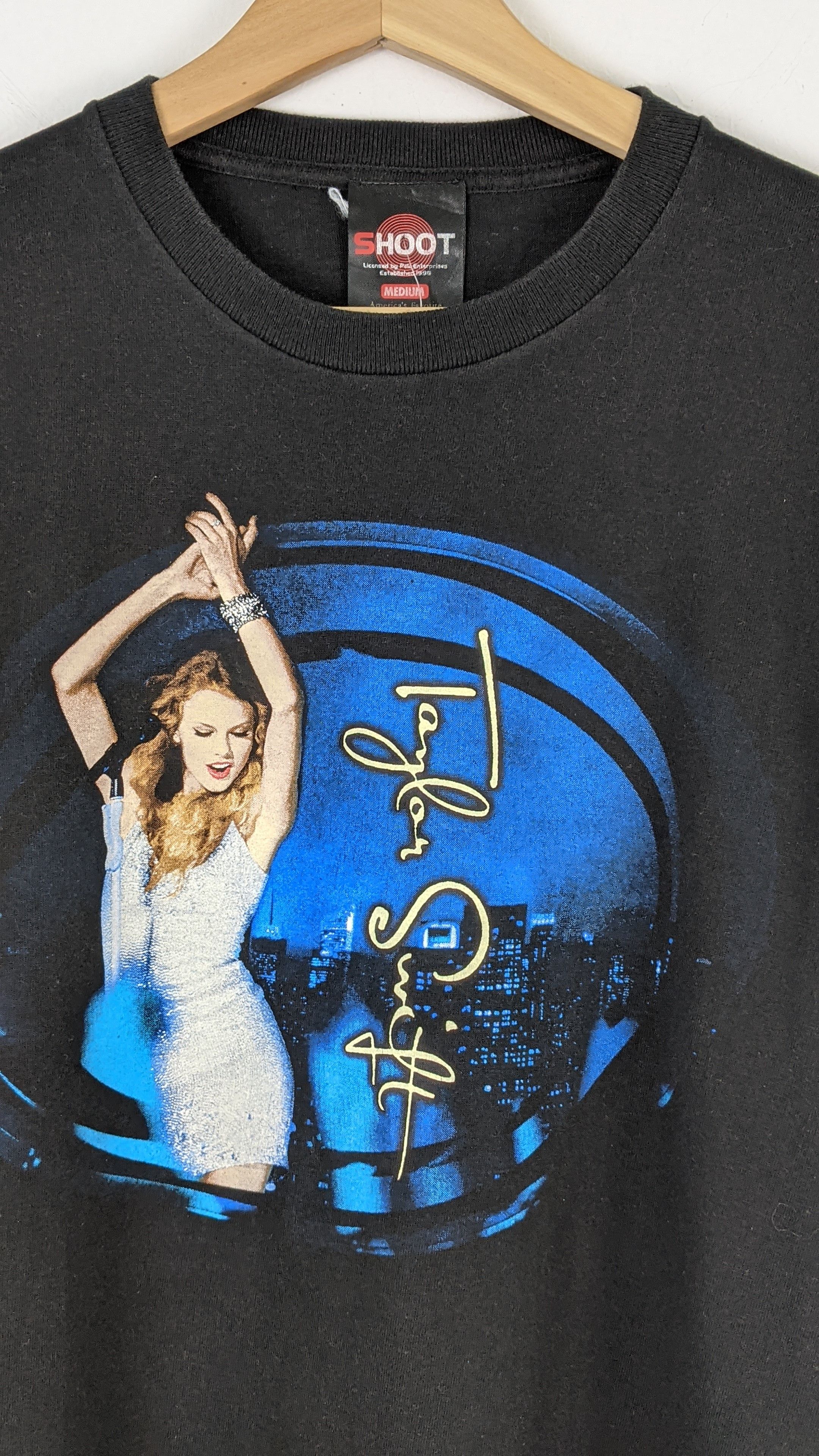 Band Tees Taylor Swift Speak Now World Tour 2011 shirt Size US M / EU 48-50 / 2 - 2 Thumbnail