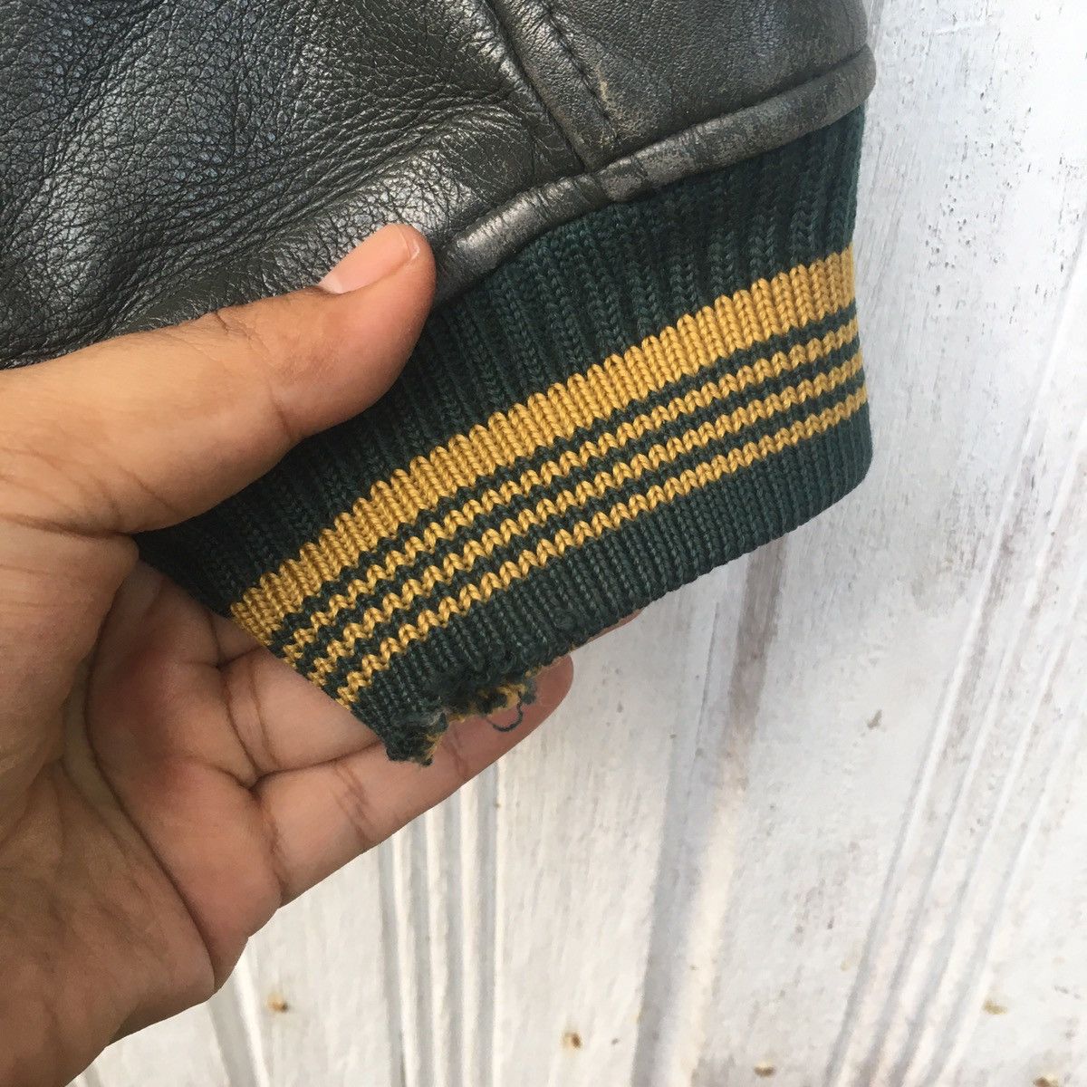 Japanese Brand × Vintage Vintage Conquista De La Moda Mens Bigi Varsity Leather Size US L / EU 52-54 / 3 - 14 Thumbnail