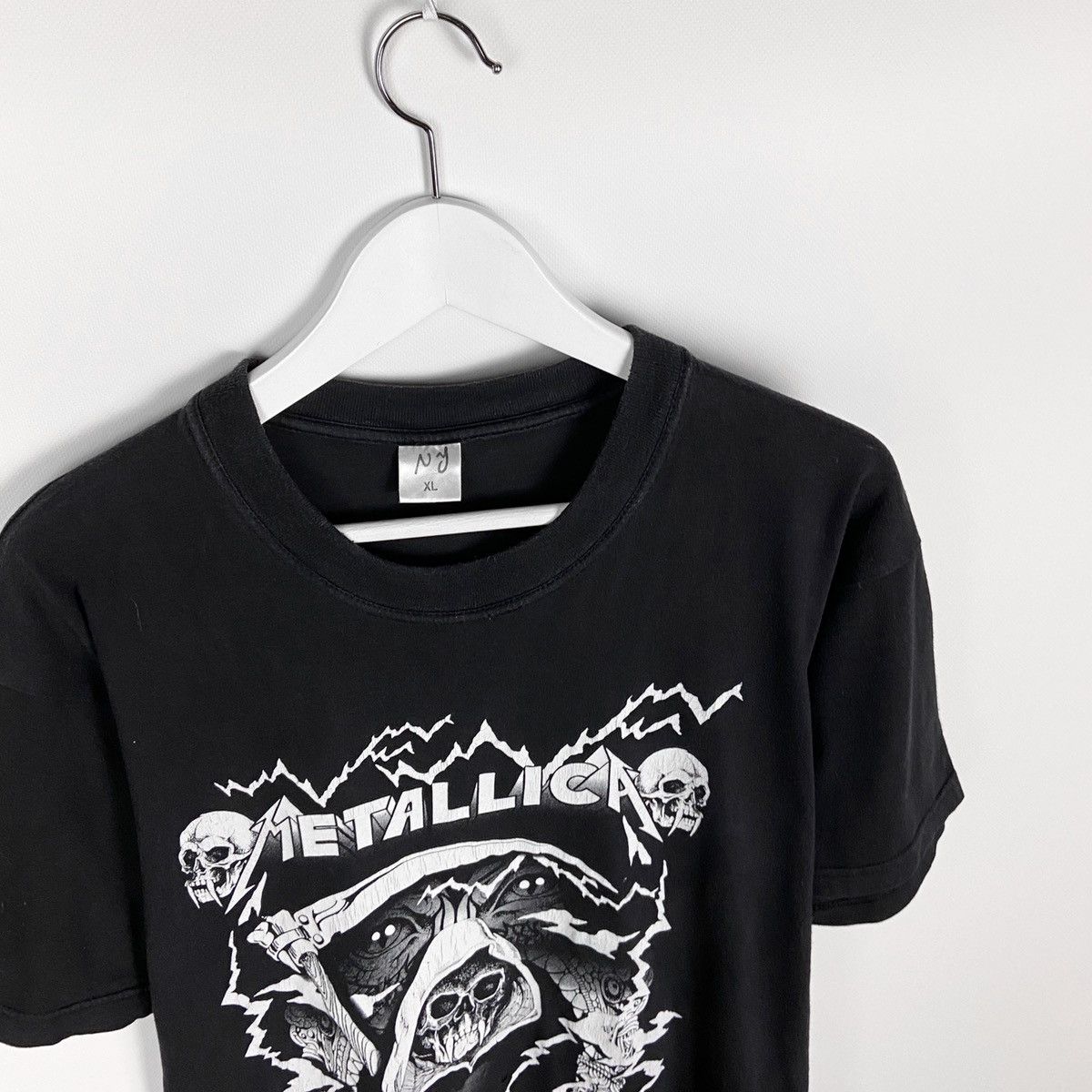 Band Tees Vintage 90s Metallica Death Eyes Skulls tee sz XL rock band Size US XL / EU 56 / 4 - 2 Thumbnail