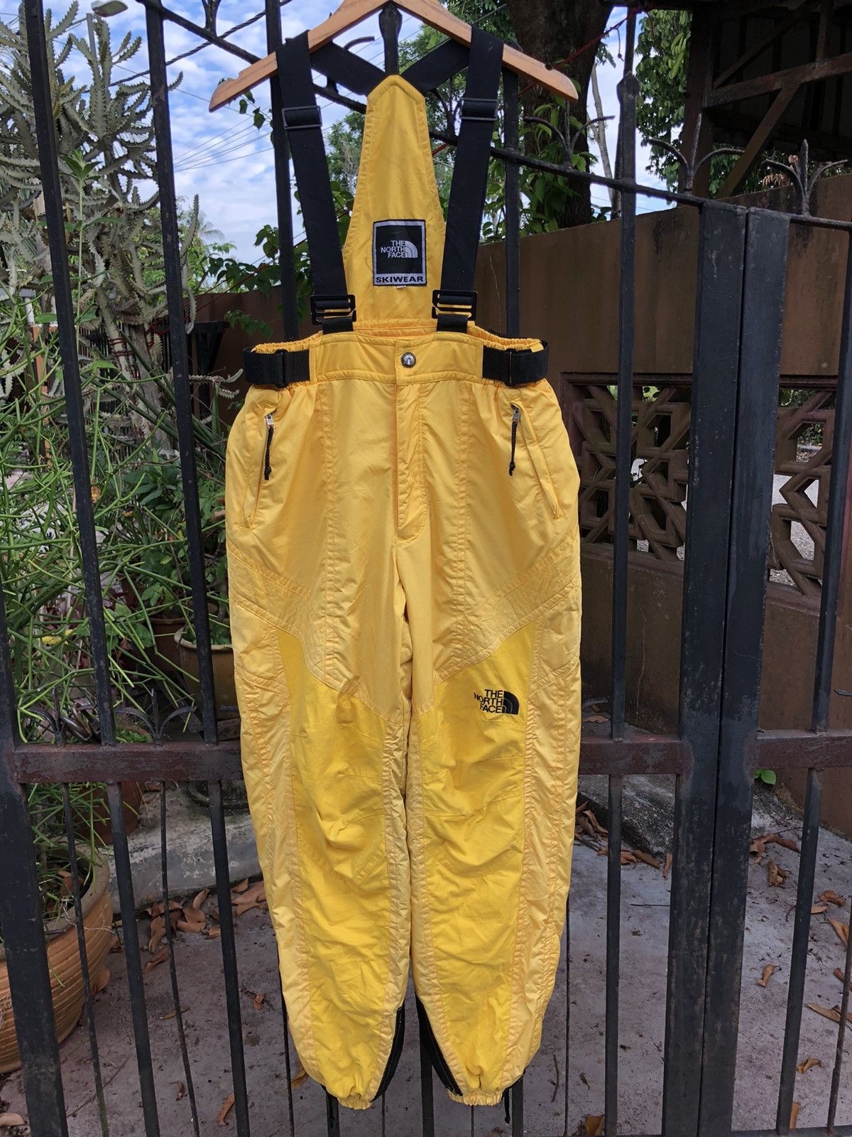 The North Face The North Face SkiWear Size US 32 / EU 48 - 1 Thumbnail