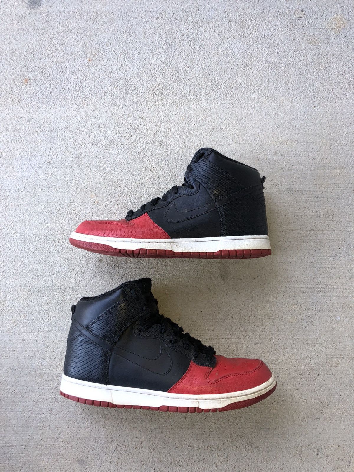 Nike 2008 Nike Dunks Black/Sport Red Size US 11 / EU 44 - 1 Thumbnail