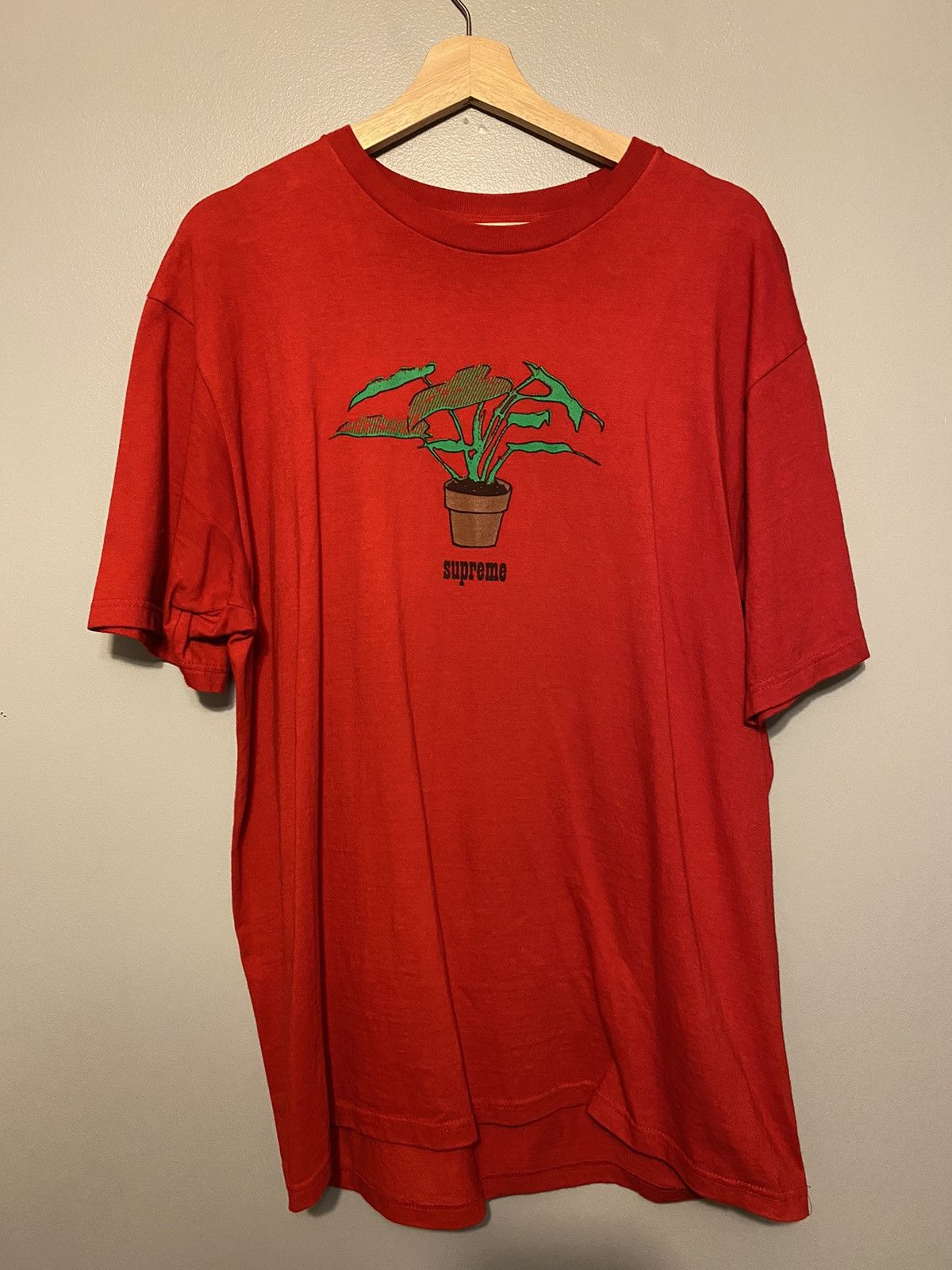 L outlets Supreme Plant T-Shirt