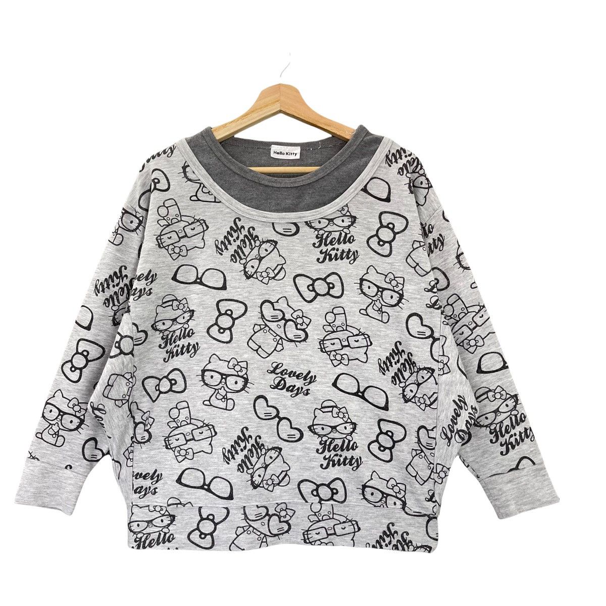 Japanese Brand Hello Kitty Printed Fullprint Crewneck Sweatshirt Size M Size US M / EU 48-50 / 2 - 3 Thumbnail