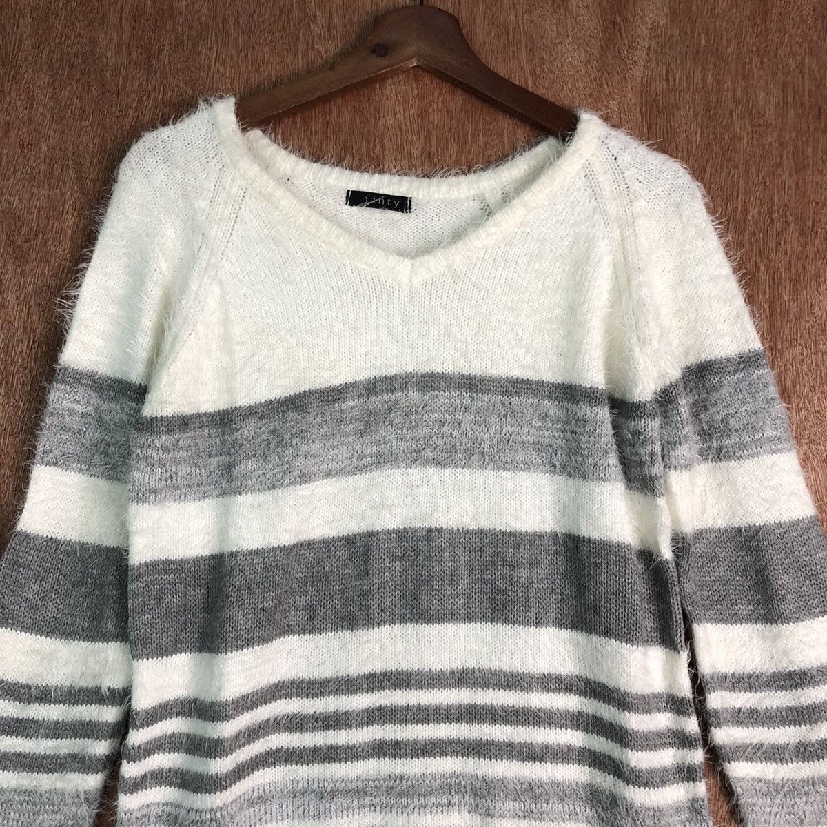 Homespun Knitwear × Japanese Brand Jinty Stripes White Grey Mohair Knitwear Size US M / EU 48-50 / 2 - 2 Thumbnail