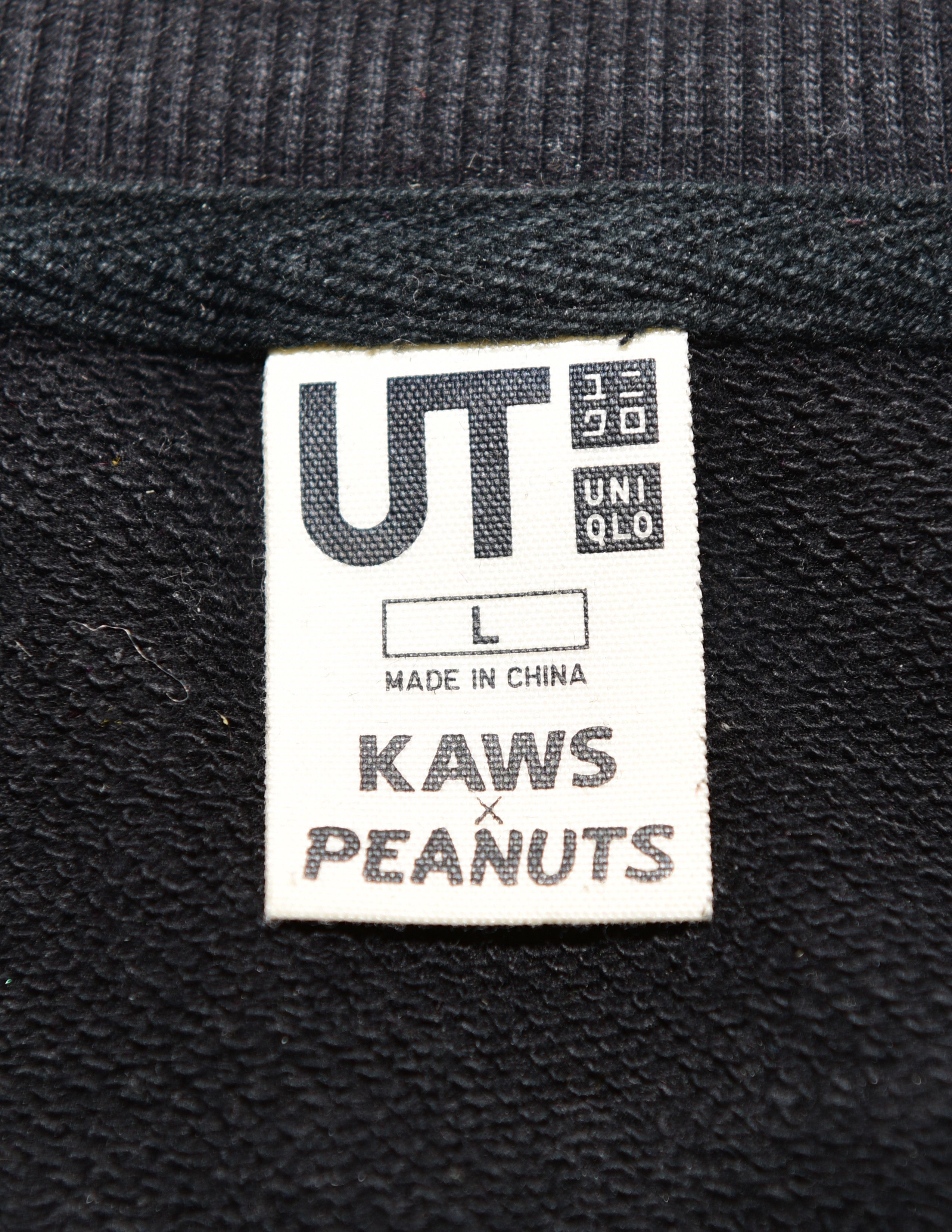 Kaws Kaws Snoopy Uniqlo Crewneck Size US L / EU 52-54 / 3 - 4 Thumbnail