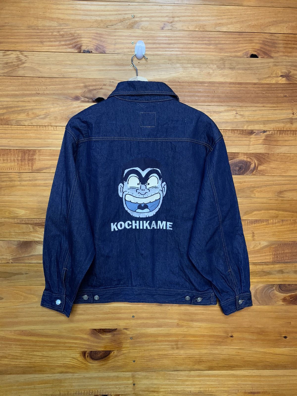 Japanese Brand Embroidered Kochikame Denim Trucker Jacket Size US L / EU 52-54 / 3 - 1 Thumbnail