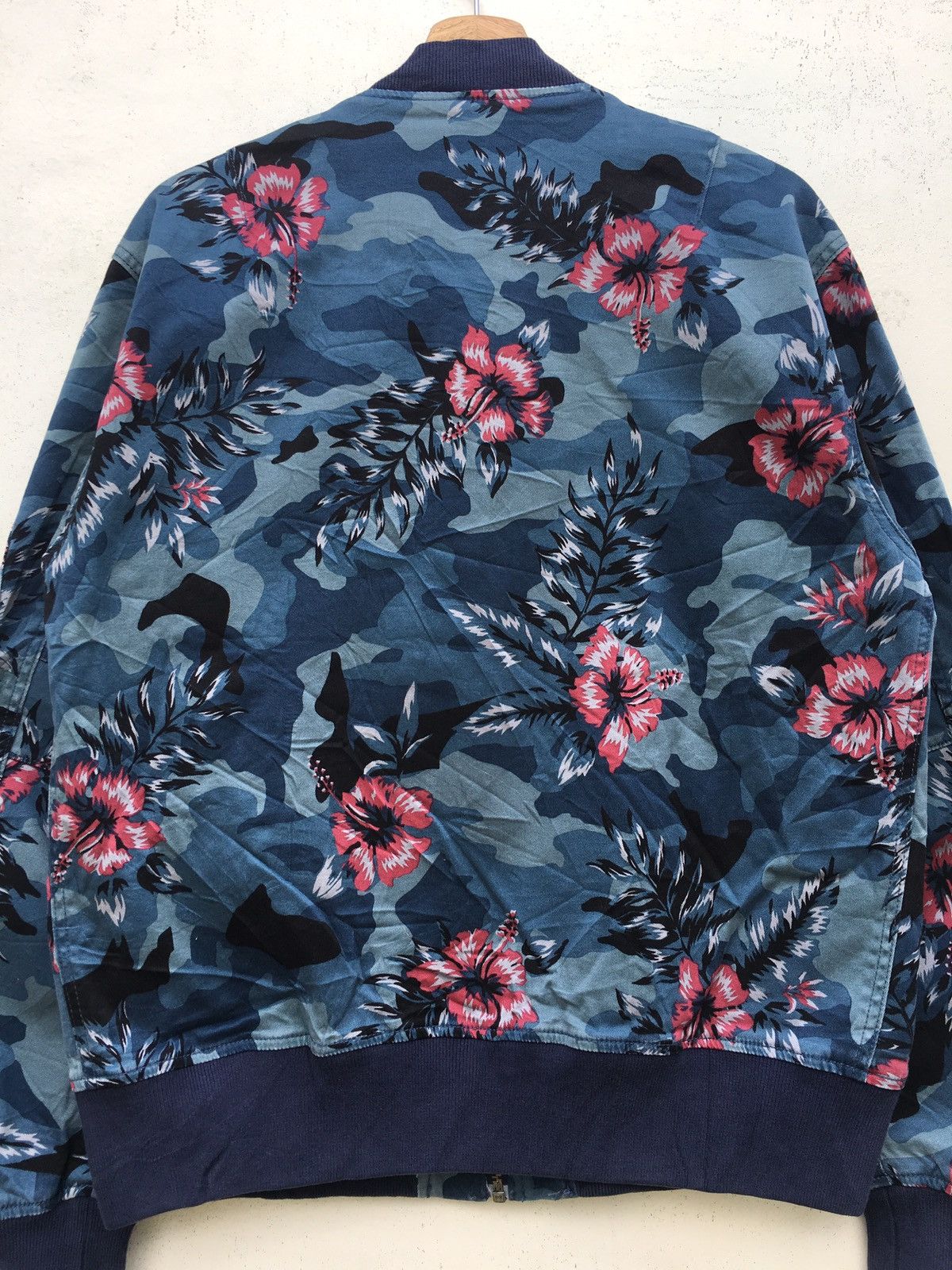 Avirex Rare Avirex Floral Hibiscus Jacket Size US L / EU 52-54 / 3 - 19 Thumbnail