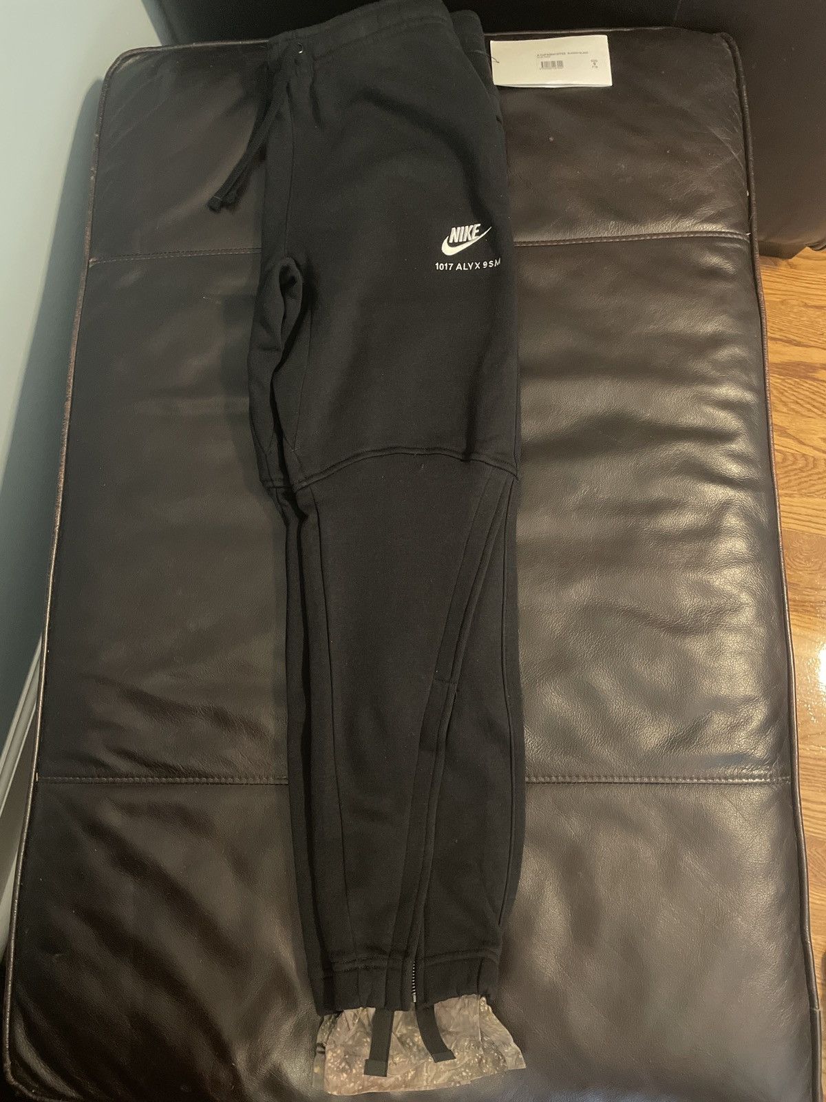 1017 ALYX 9SM × Nike 1017 ALYX 9SM x Nike Camo Zip sweatpants Size US 30 / EU 46 - 3 Thumbnail