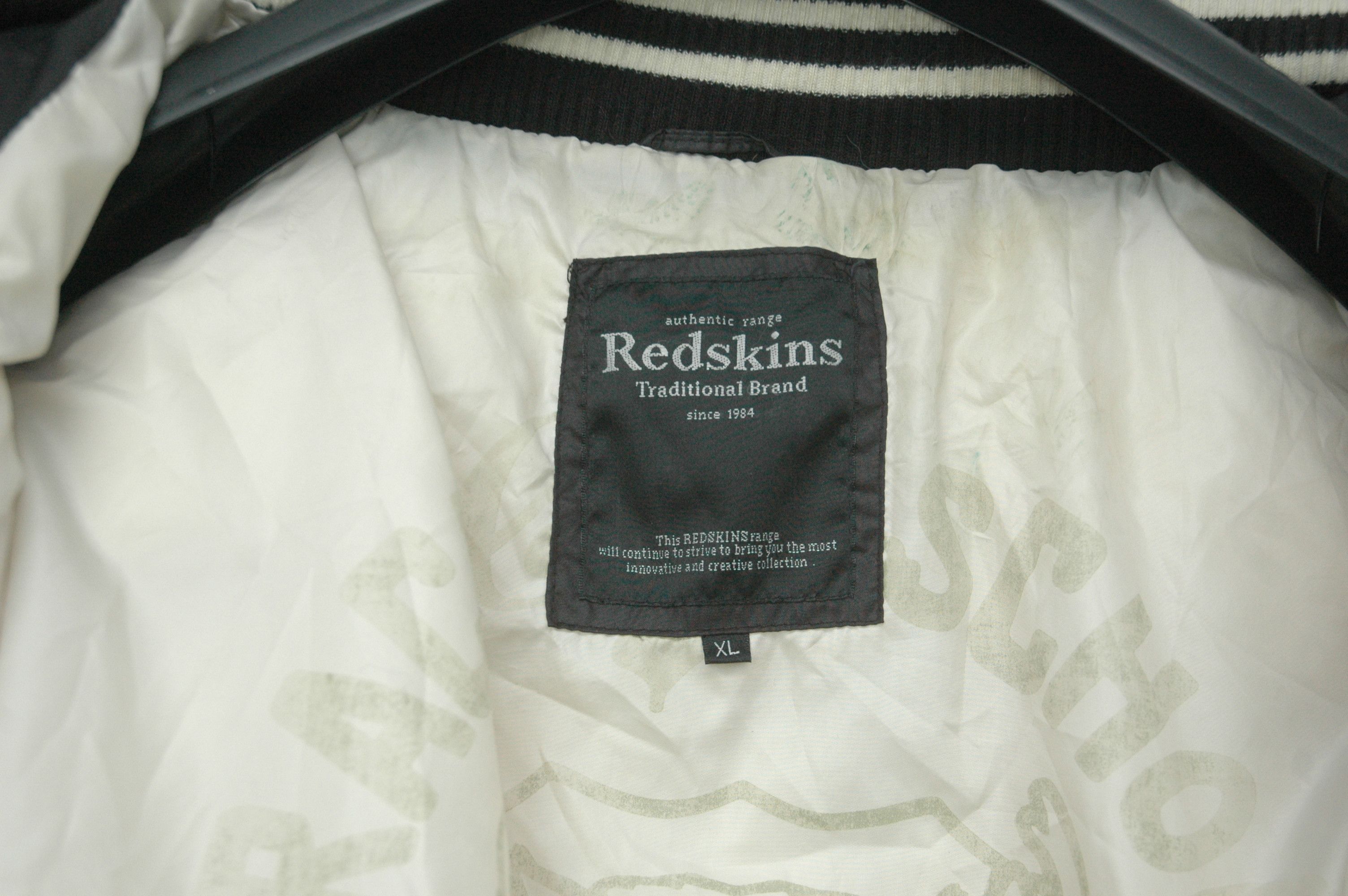 NFL Redskins Down Puffer Bomber Jacket Size US XL / EU 56 / 4 - 12 Thumbnail