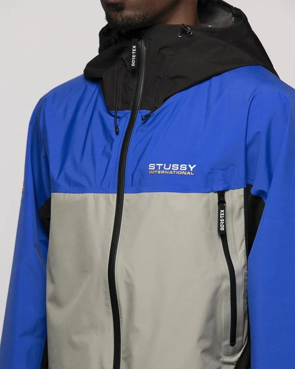 Stussy Stussy X Gore-Tex Rainroom Shell Jacket (SMALL) | Grailed