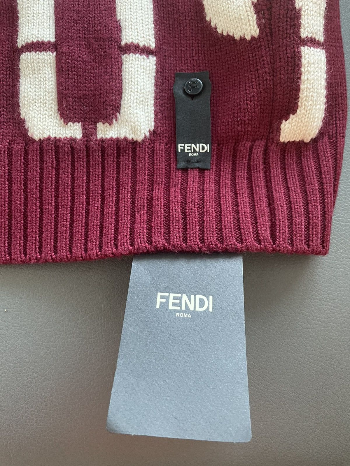 Fendi $2,500 Super Runway Virgin Wool Fendi Sweater Brand New Size US L / EU 52-54 / 3 - 13 Thumbnail