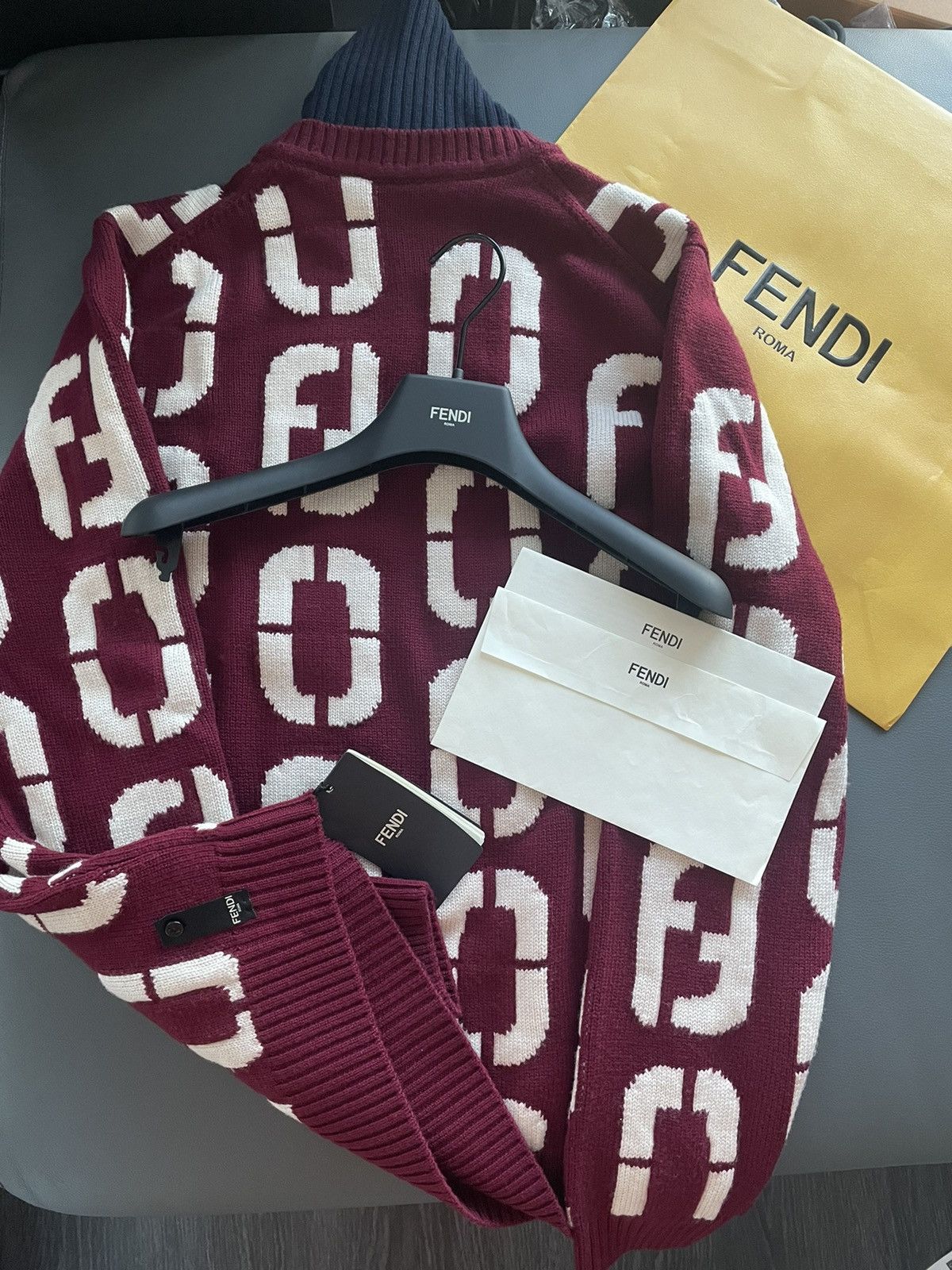 Fendi $2,500 Super Runway Virgin Wool Fendi Sweater Brand New Size US L / EU 52-54 / 3 - 17 Thumbnail