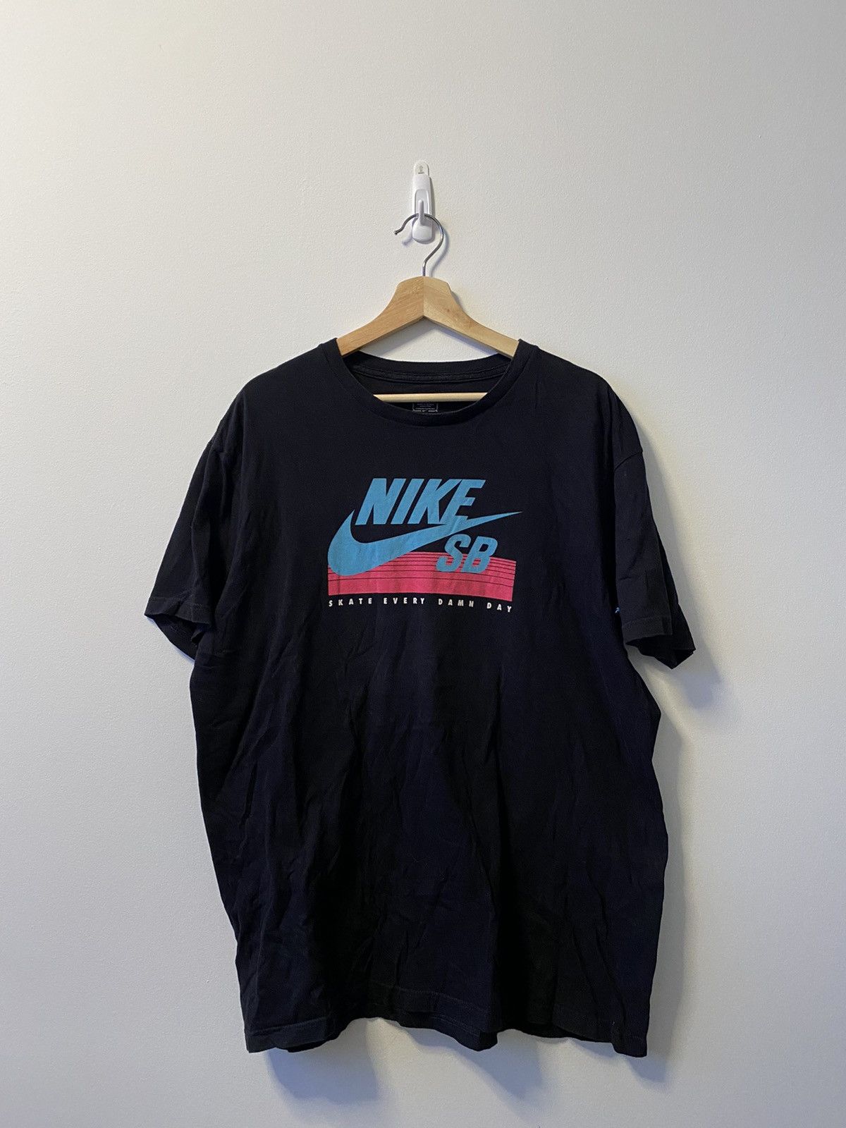 Nike Nike SB Tee - Skateboarding Size US XL / EU 56 / 4 - 1 Thumbnail