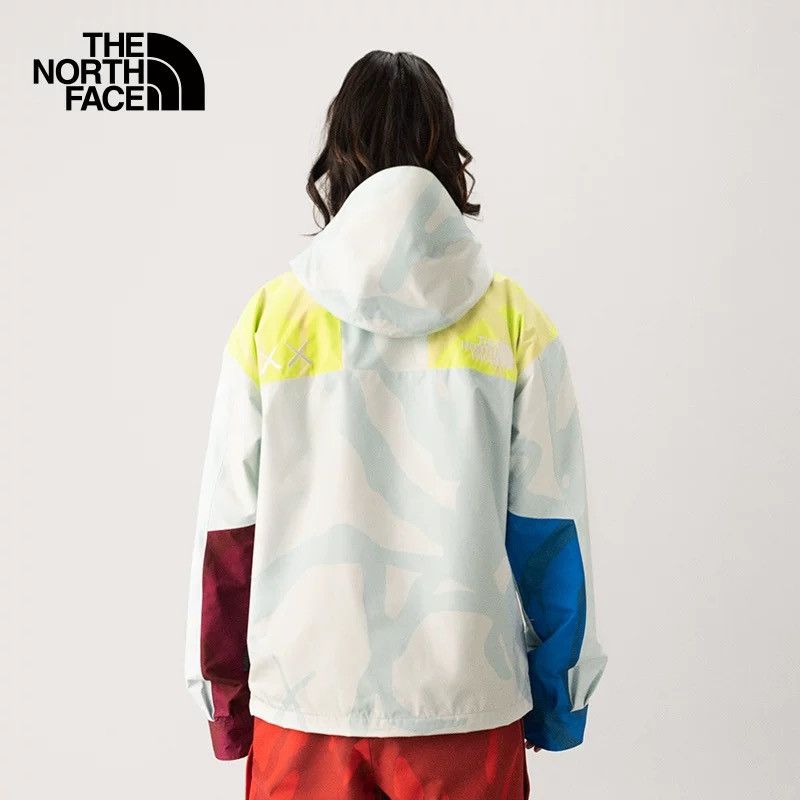 The North Face x KAWS RETRO 1986 Mountain Jacket