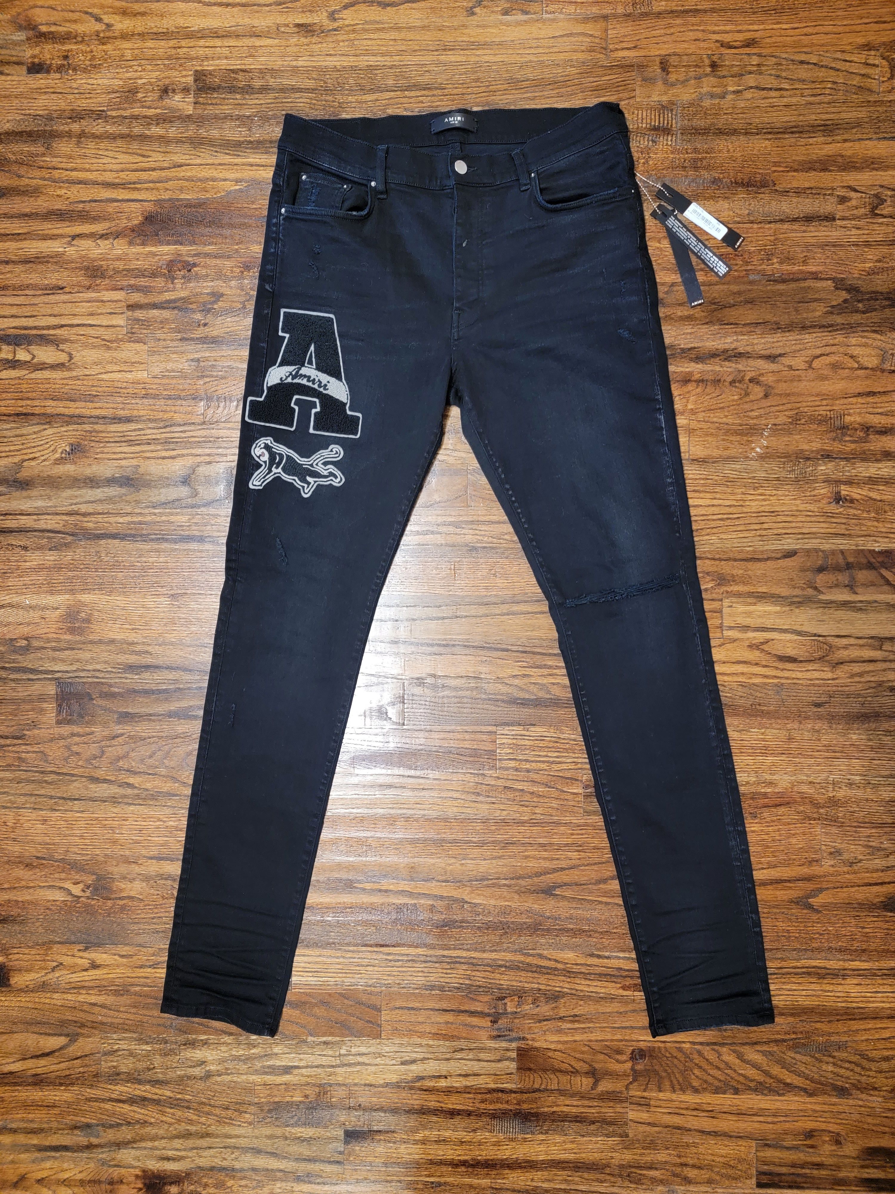 Amiri Varsity Logo Patch Jeans Antique Black Size 36 and 33 Amiri Varsity Logo Patch Jeans Antique Black Size 36 and 33