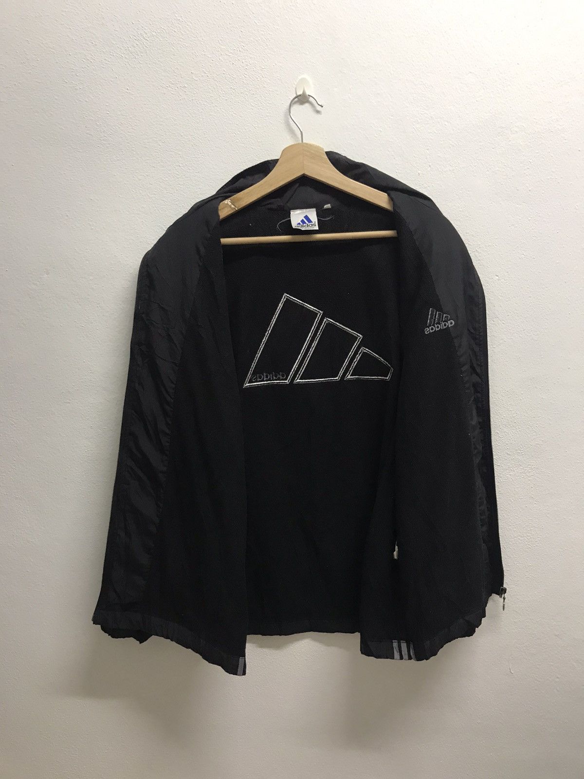 Adidas VINTAGE ADIDAS WINDBREAKER BIG LOGO Size US M / EU 48-50 / 2 - 12 Thumbnail