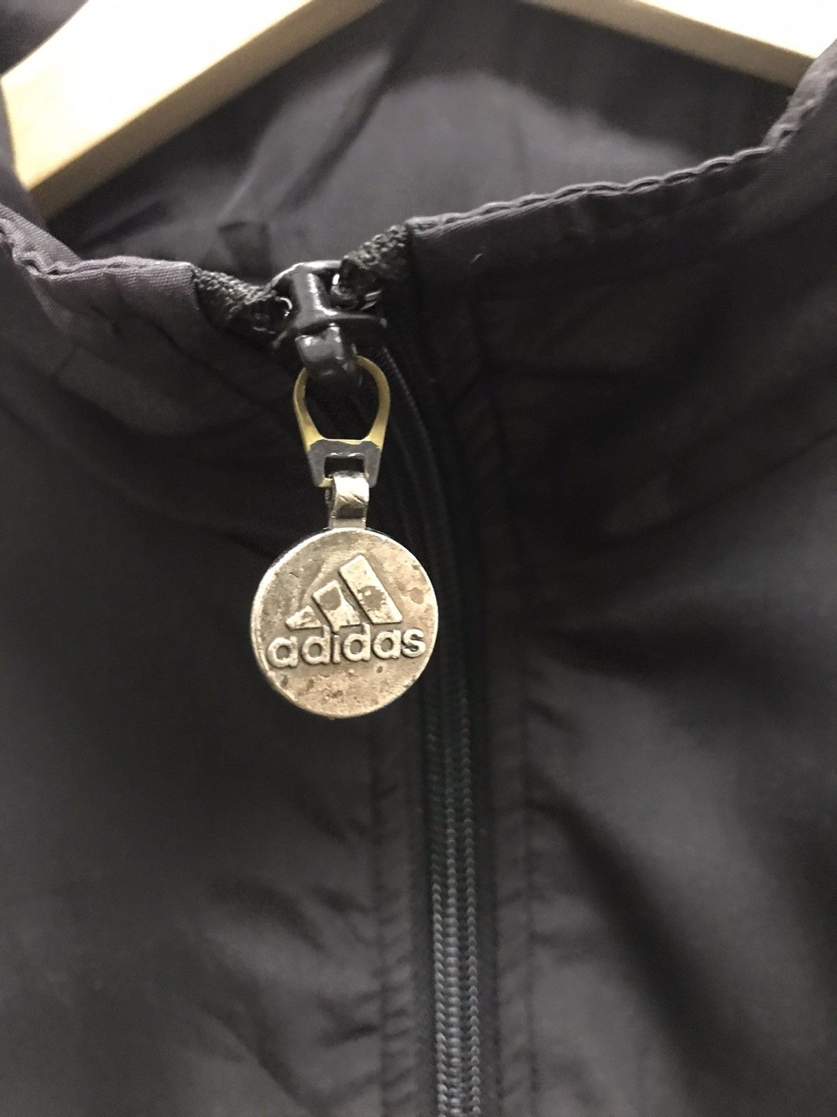 Adidas VINTAGE ADIDAS WINDBREAKER BIG LOGO Size US M / EU 48-50 / 2 - 6 Thumbnail