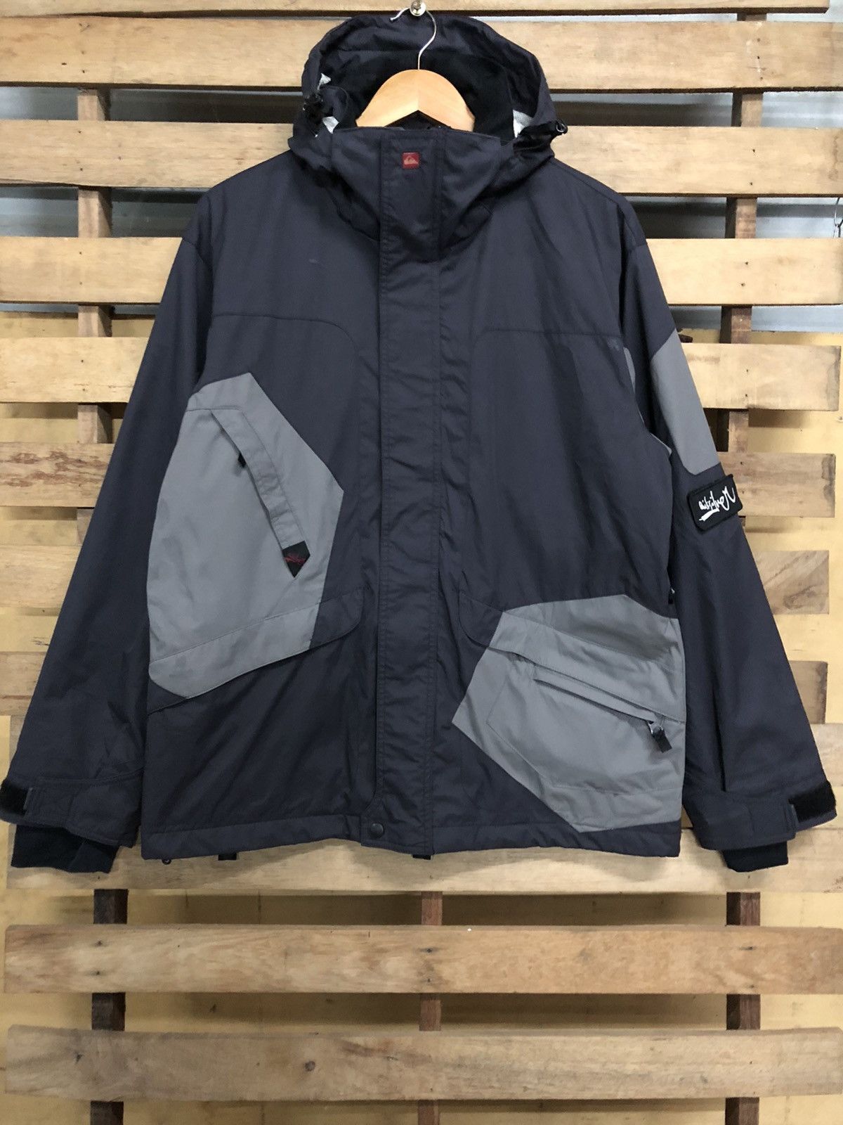 Quicksilver Quicksilver SnowBoard Logo Nice Design Jacket Size US S / EU 44-46 / 1 - 1 Thumbnail