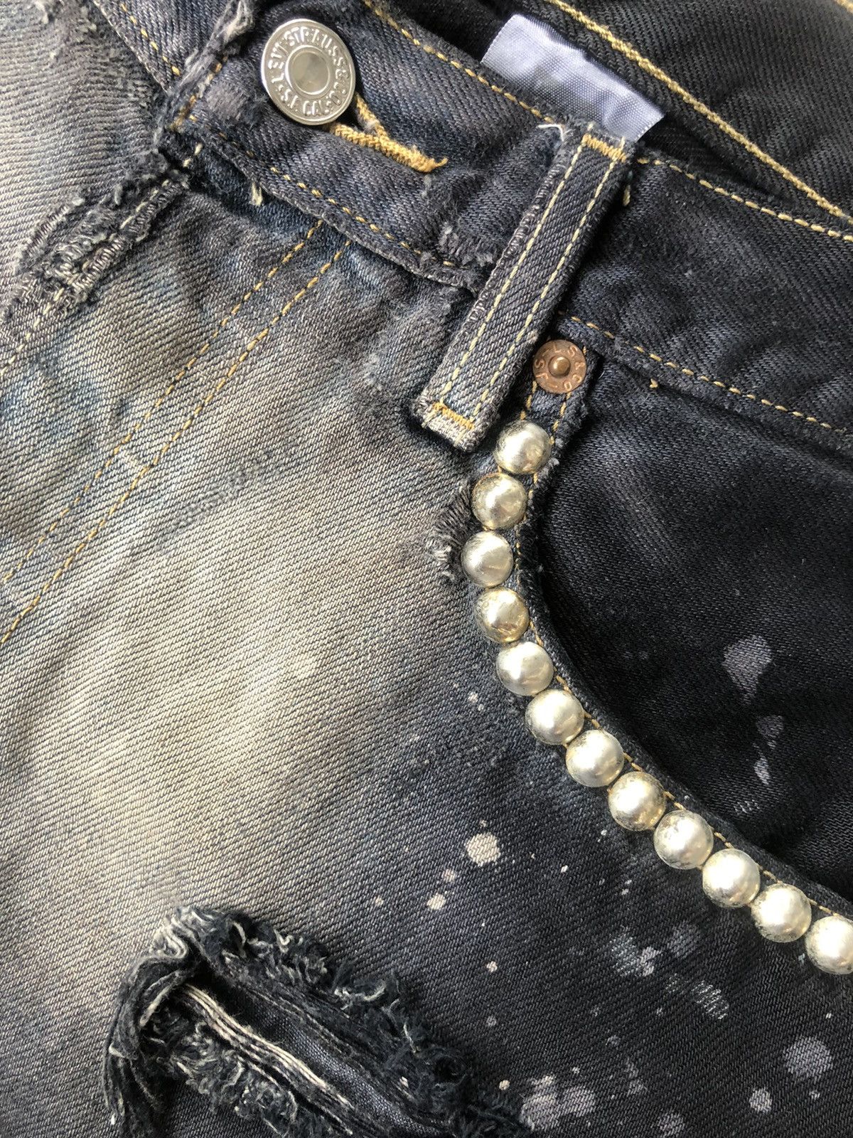 Nepenthes Z.Vargas Levi's Reconstructed Studded Distressed Denim Jorts Size US 30 / EU 46 - 4 Thumbnail