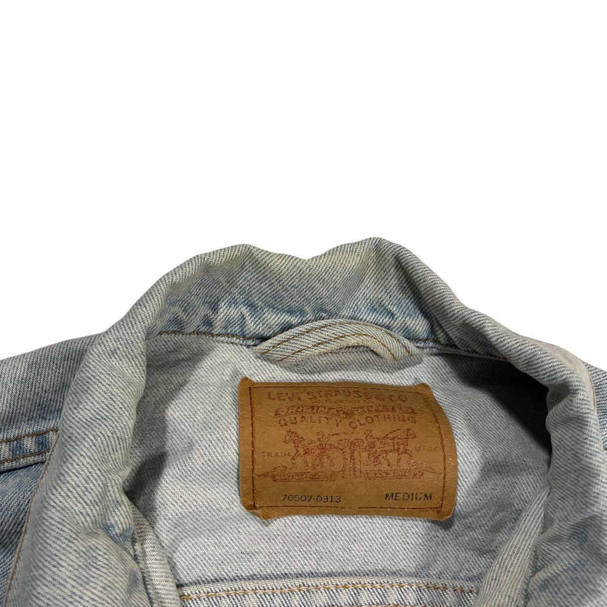 Levi's Vintage Levi’s Light Wash Denim Jacket Size US M / EU 48-50 / 2 - 3 Thumbnail