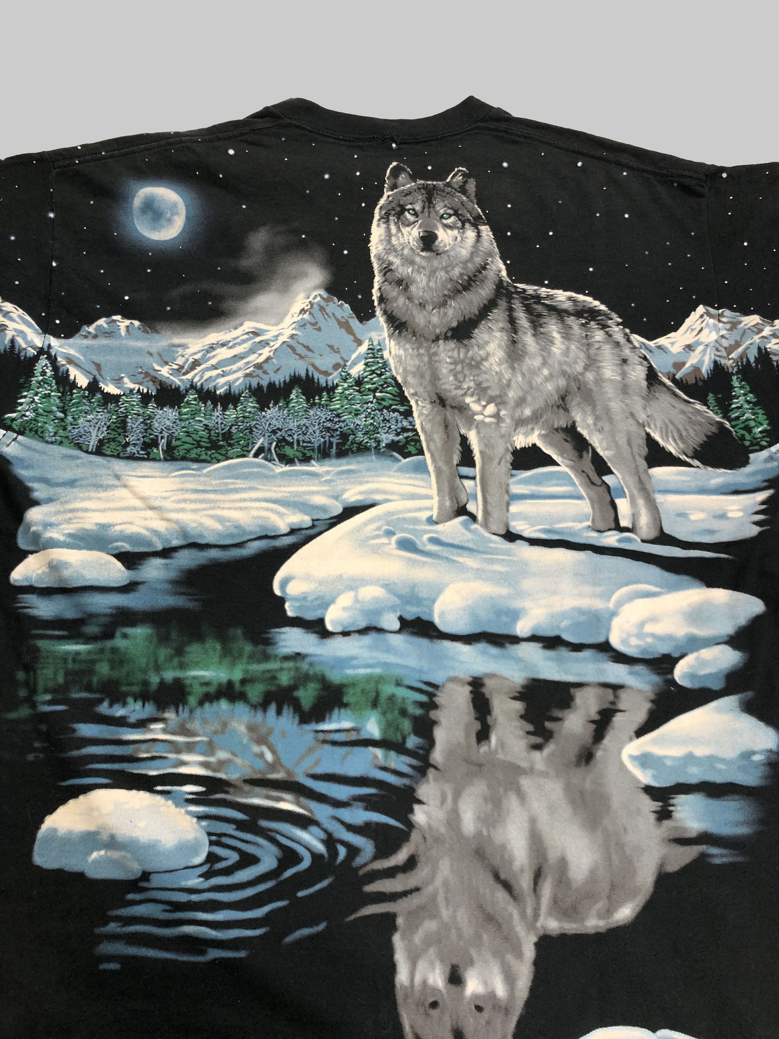 Liquid Blue Vintage 1995 Liquid Blue Wolf Travis Scott All Over Print Size US XL / EU 56 / 4 - 13 Thumbnail