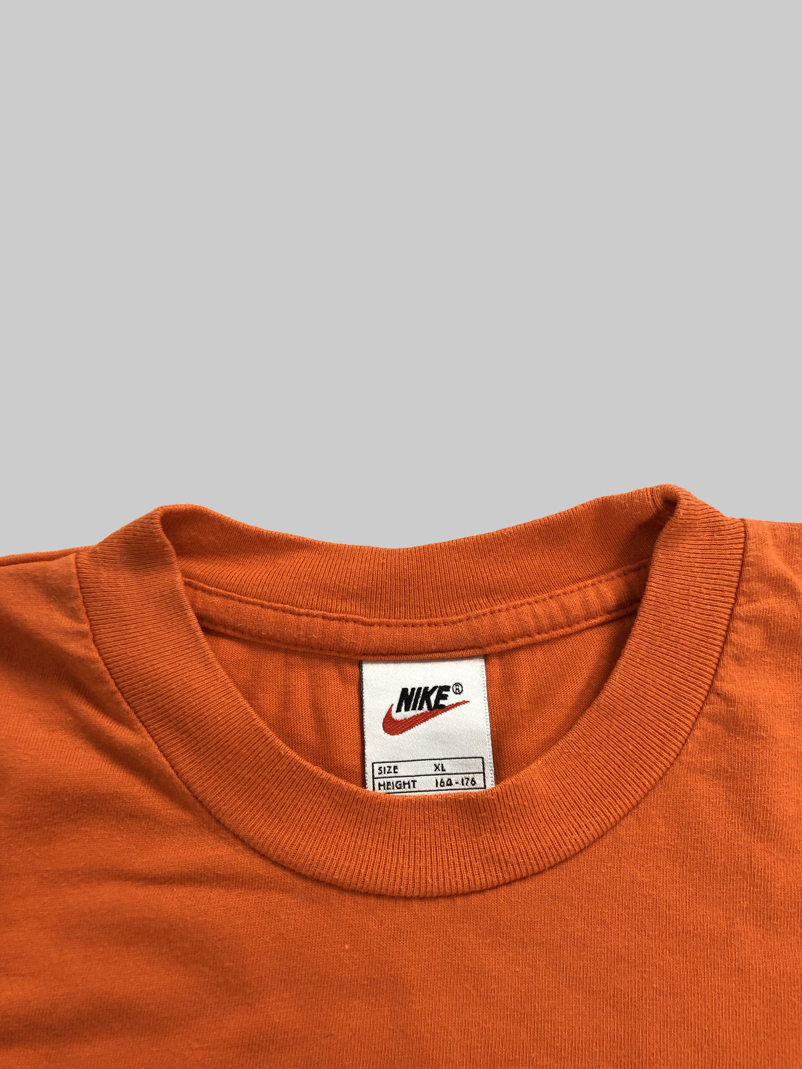 Nike Vintage 90s Nike Small Swoosh t-shirt Size US L / EU 52-54 / 3 - 5 Thumbnail