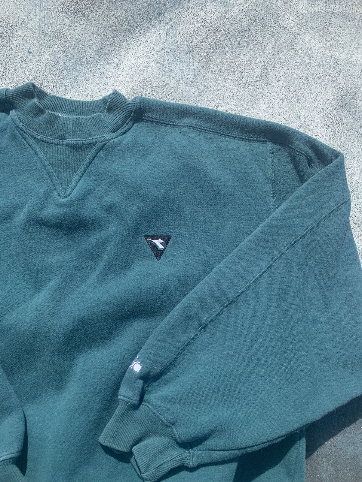 Diadora × Vintage Vintage Diadora Italian Soccer Thick Crewneck Sweatshirt Size US L / EU 52-54 / 3 - 2 Thumbnail